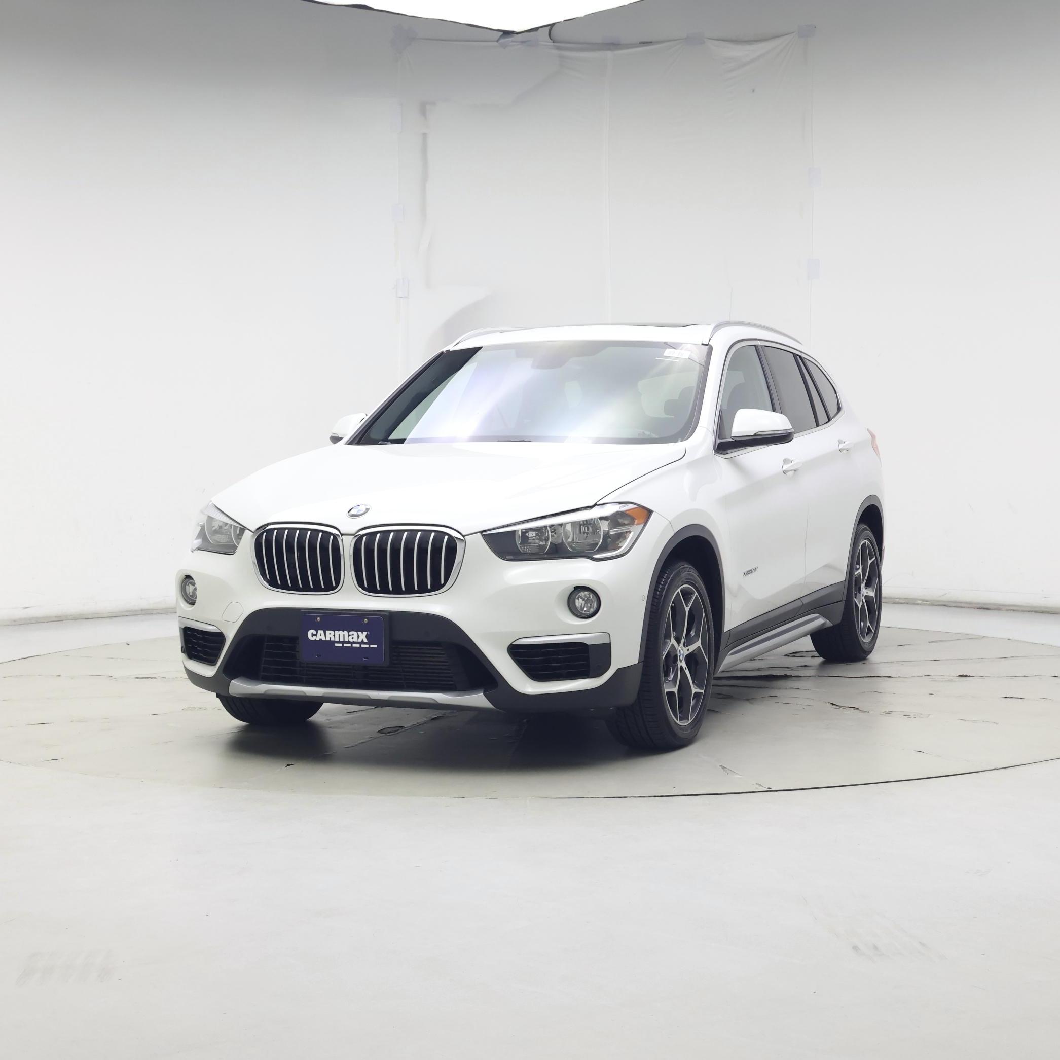 Thumbnail: 2017 BMW X1 - 4