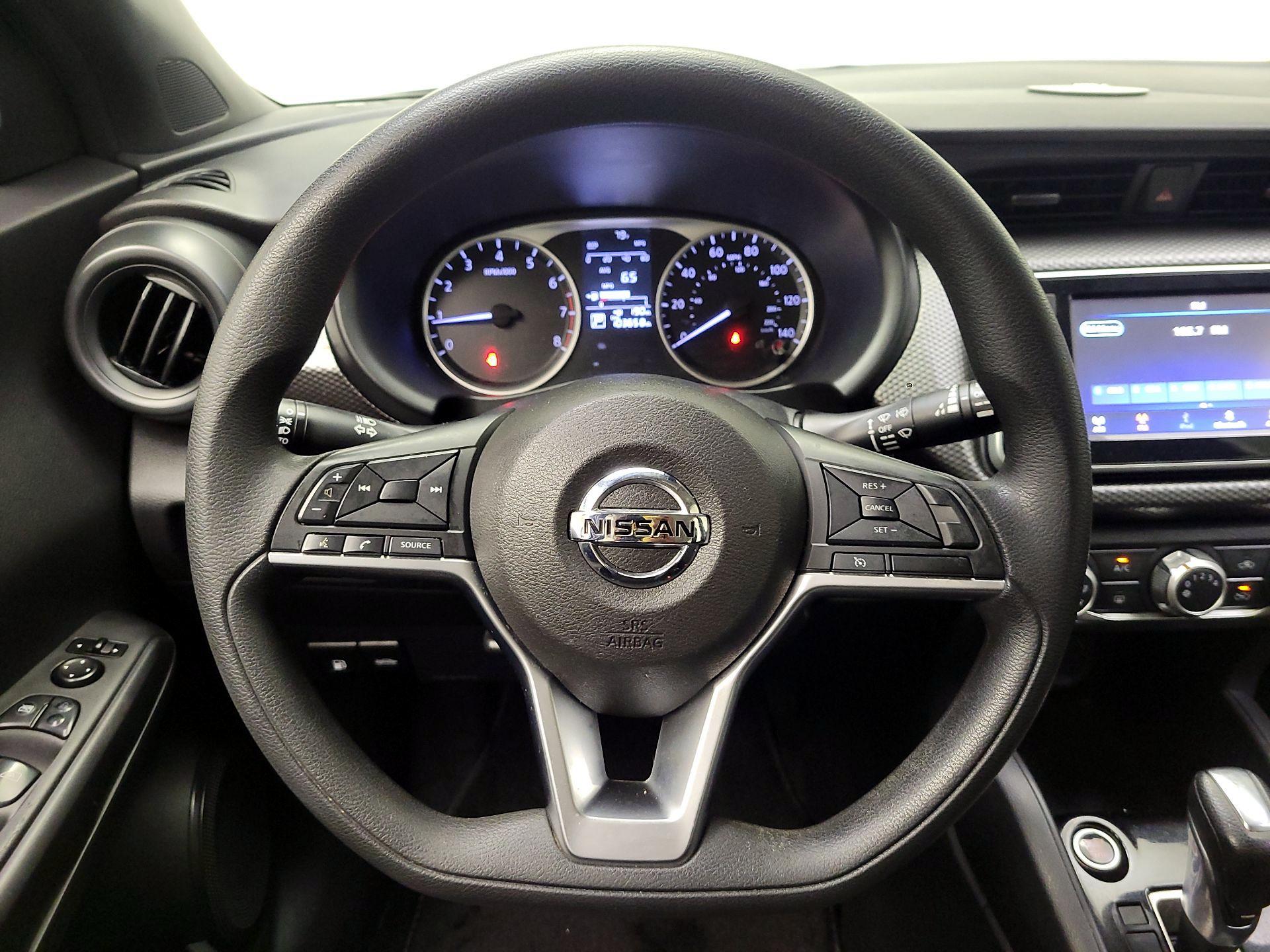 Thumbnail: 2020 Nissan Kicks - 10