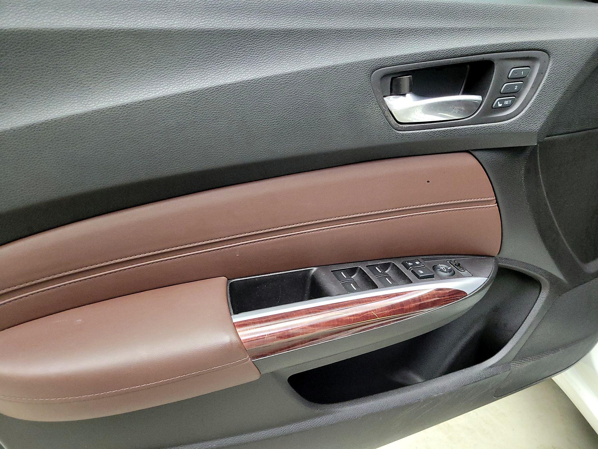 Thumbnail: 2016 Acura TLX - 12