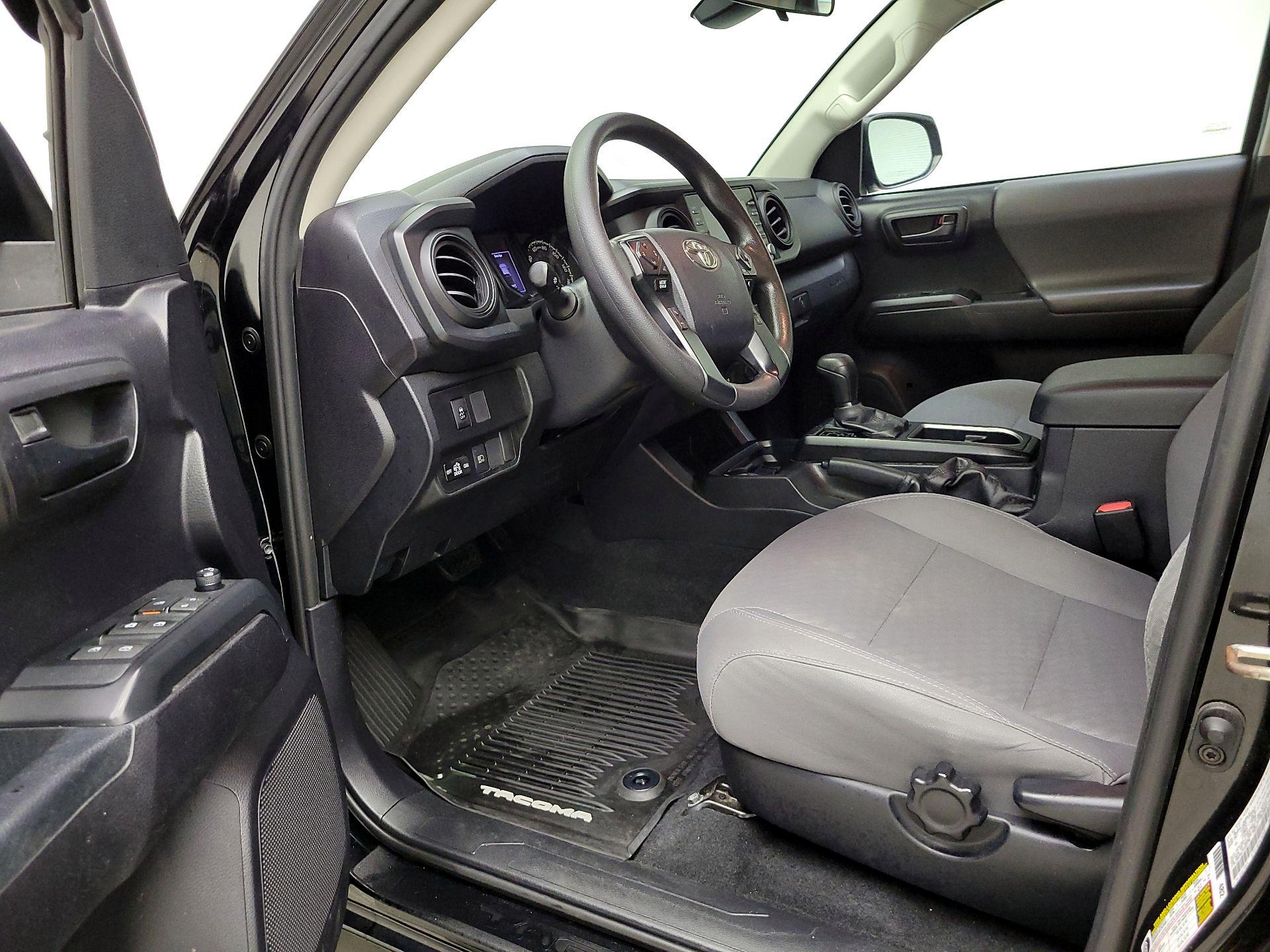 Thumbnail: 2020 Toyota Tacoma - 11