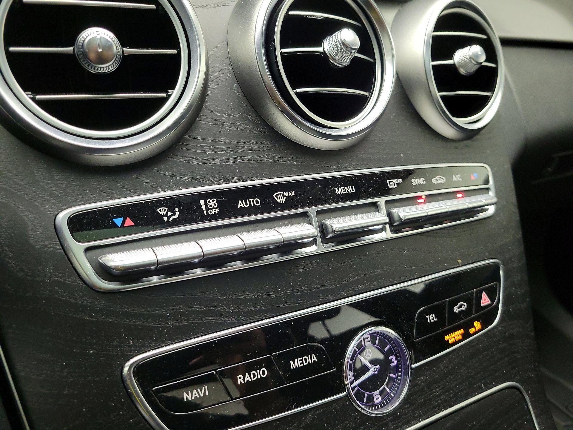 Thumbnail: 2020 Mercedes-Benz C-Class - 17