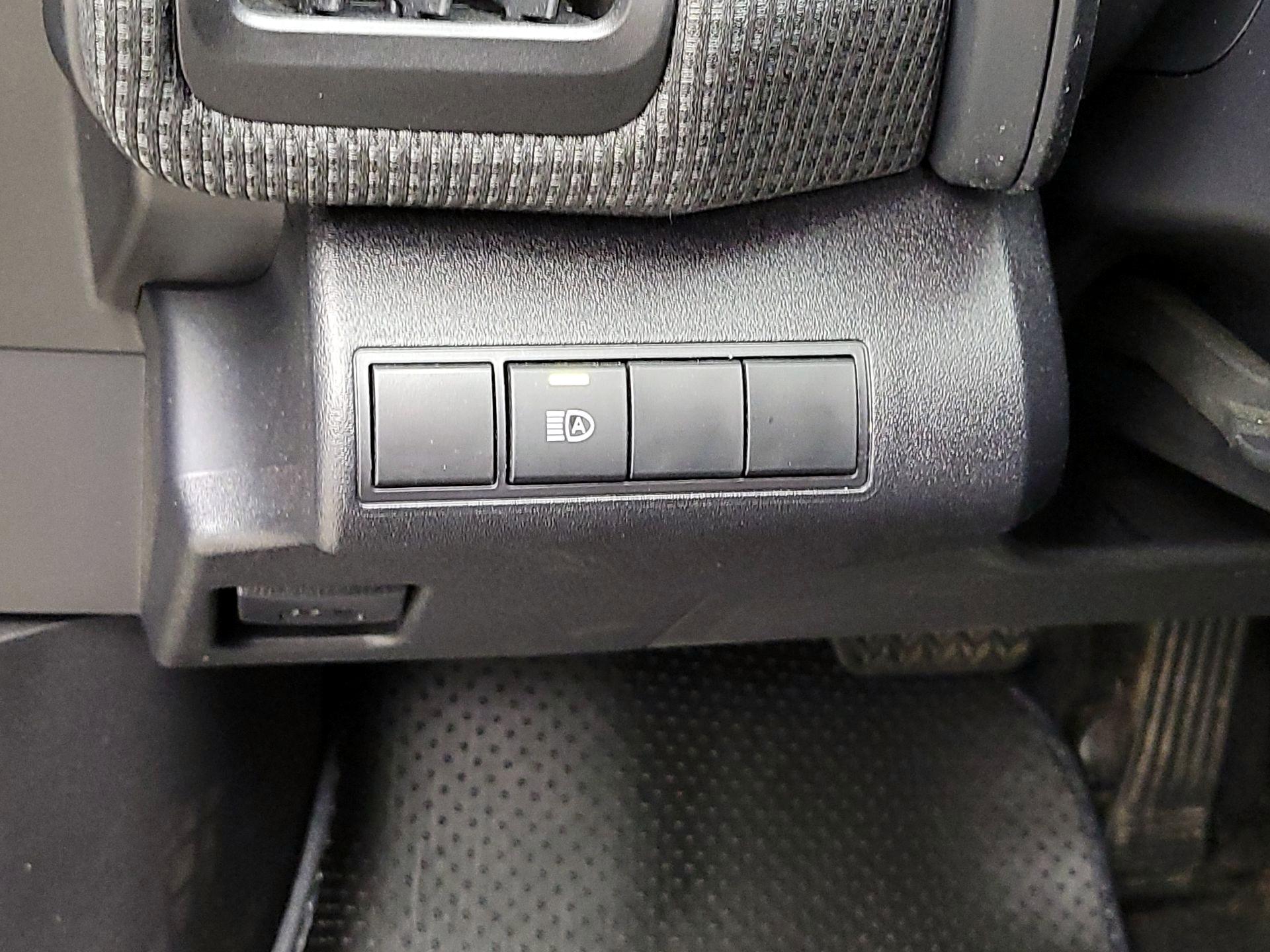 Thumbnail: 2023 Toyota bZ4X - 13