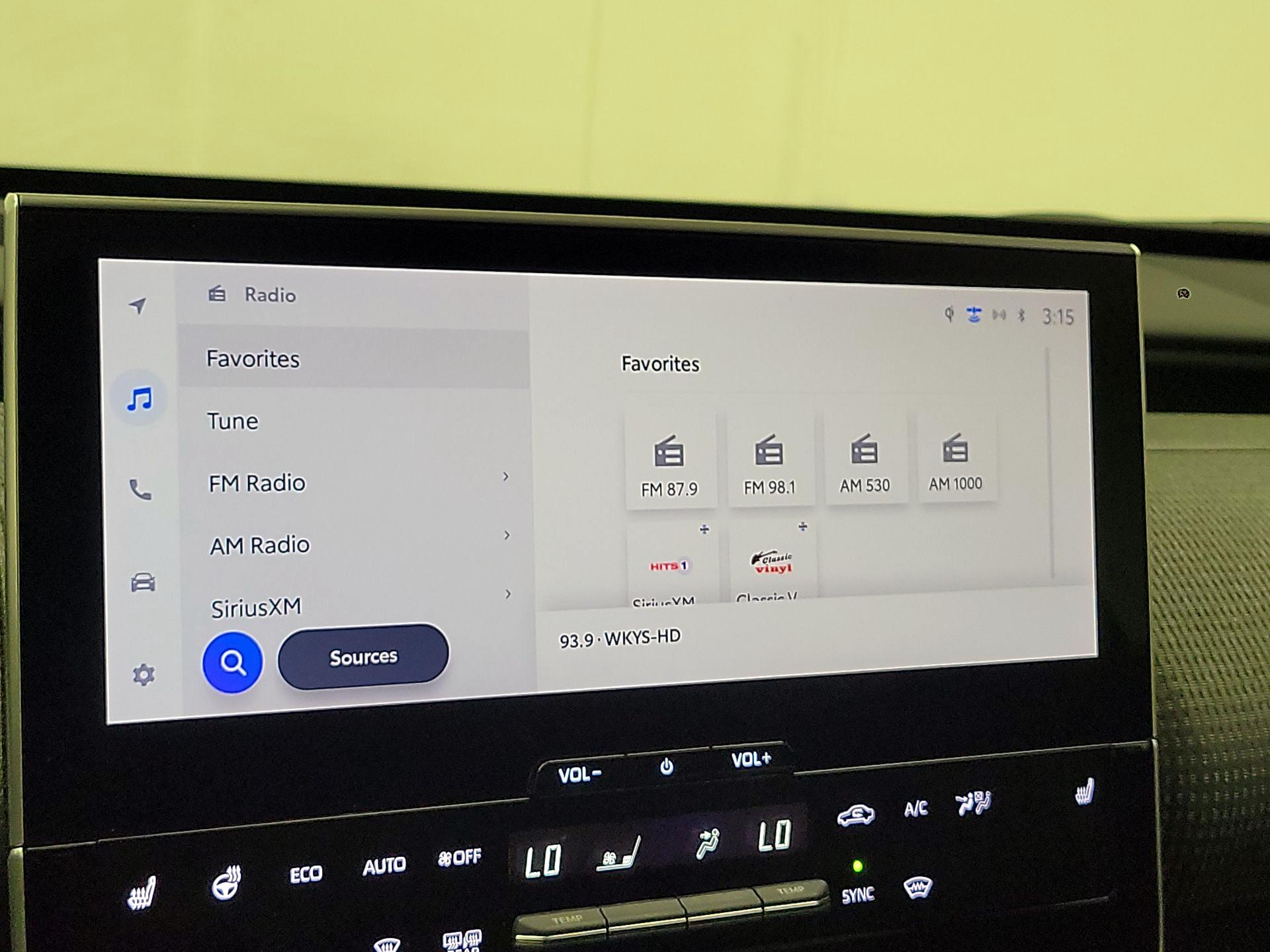 Thumbnail: 2023 Toyota bZ4X - 16