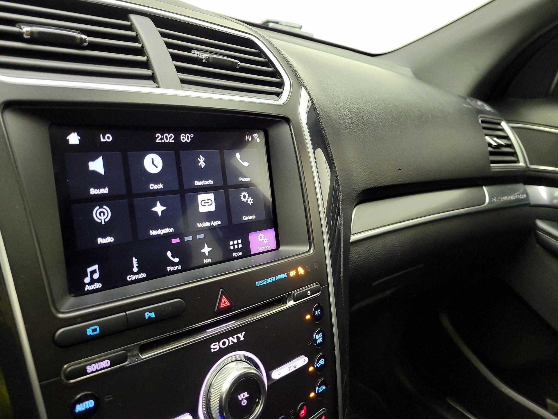 Thumbnail: 2017 Ford Explorer - 14