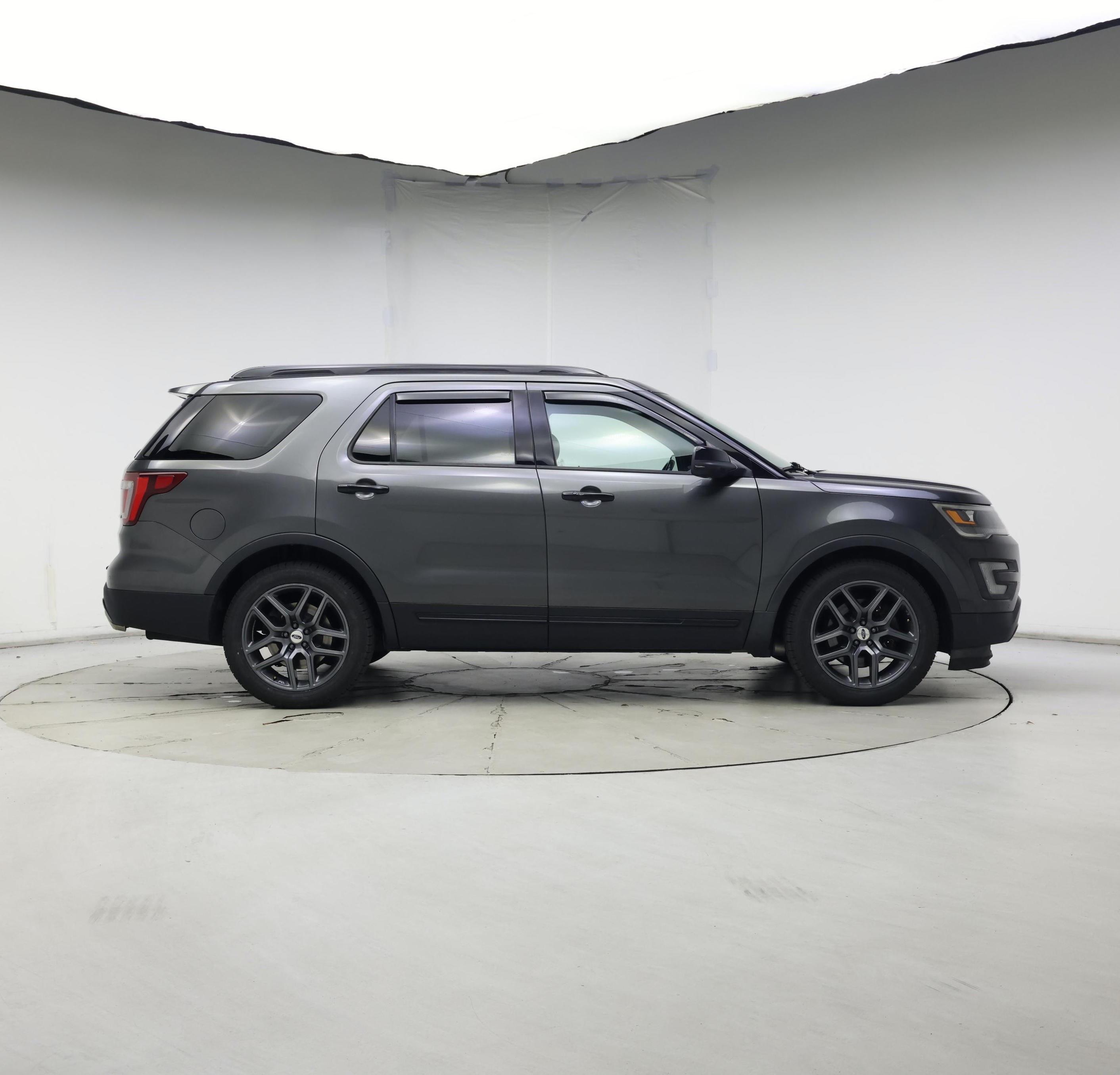 Thumbnail: 2017 Ford Explorer - 7