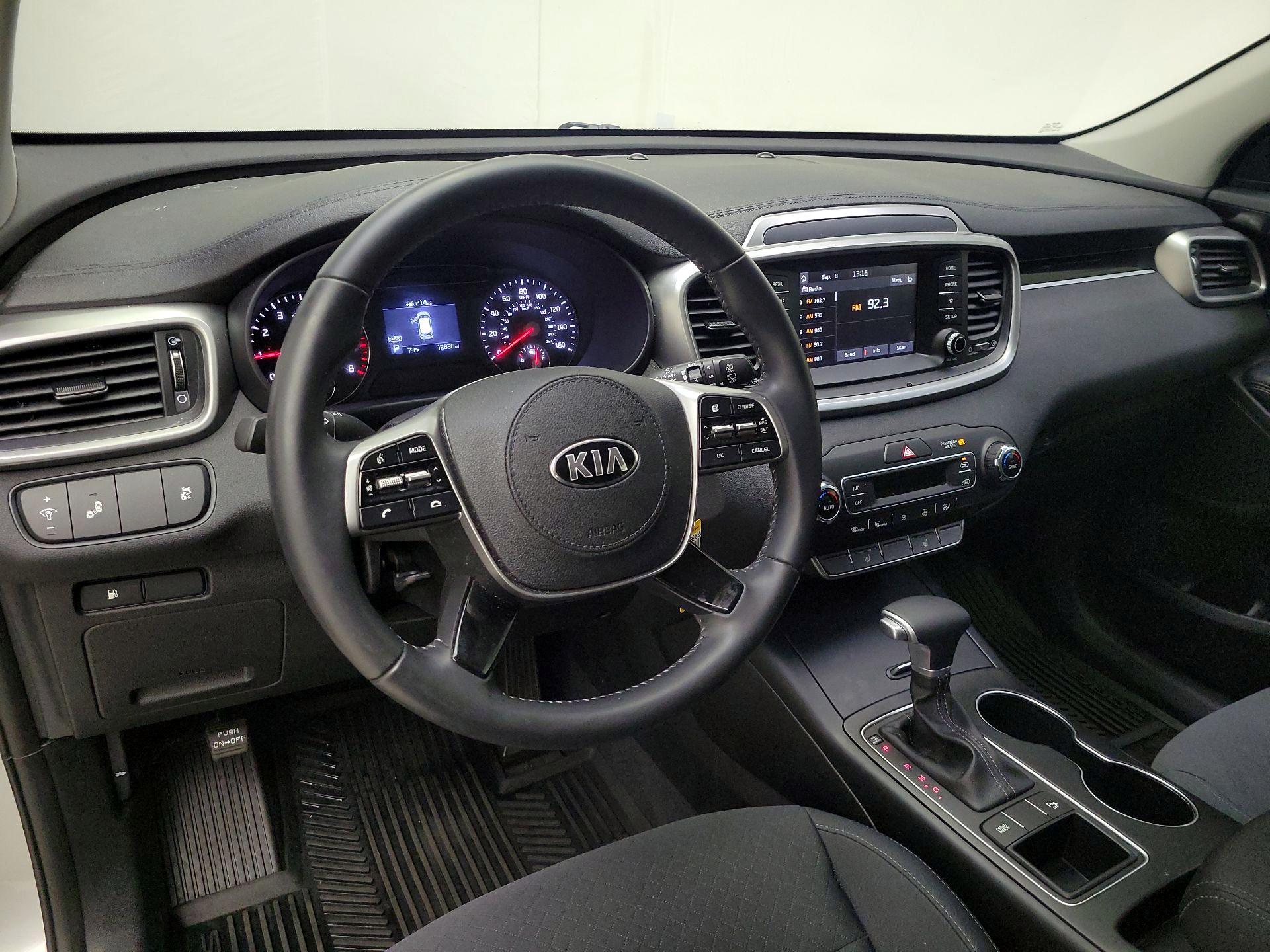 Thumbnail: 2020 Kia Sorento - 9