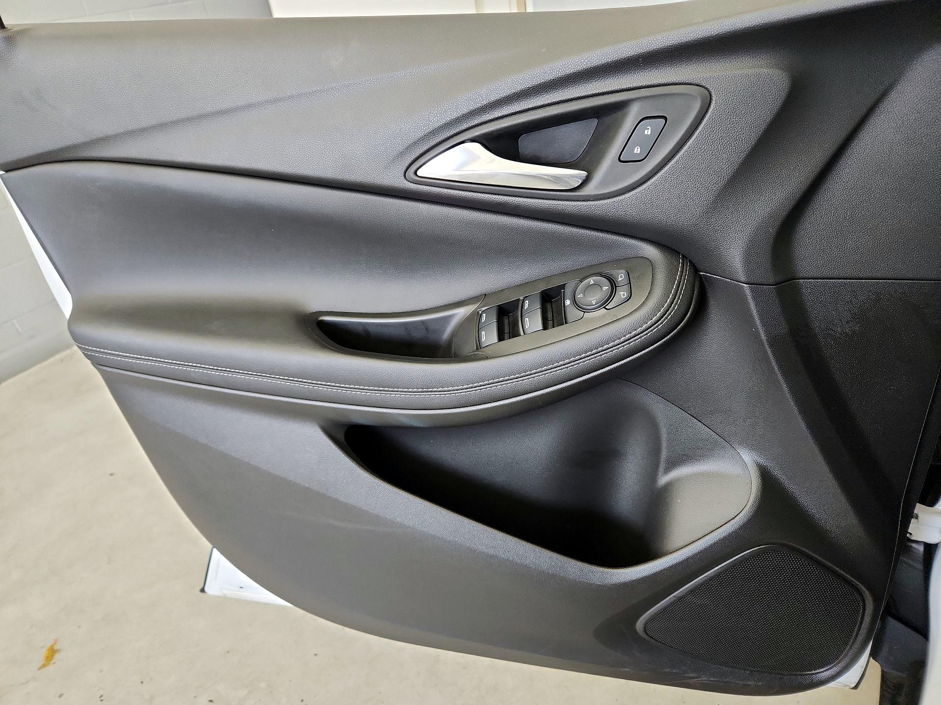Thumbnail: 2023 Buick Encore GX - 12