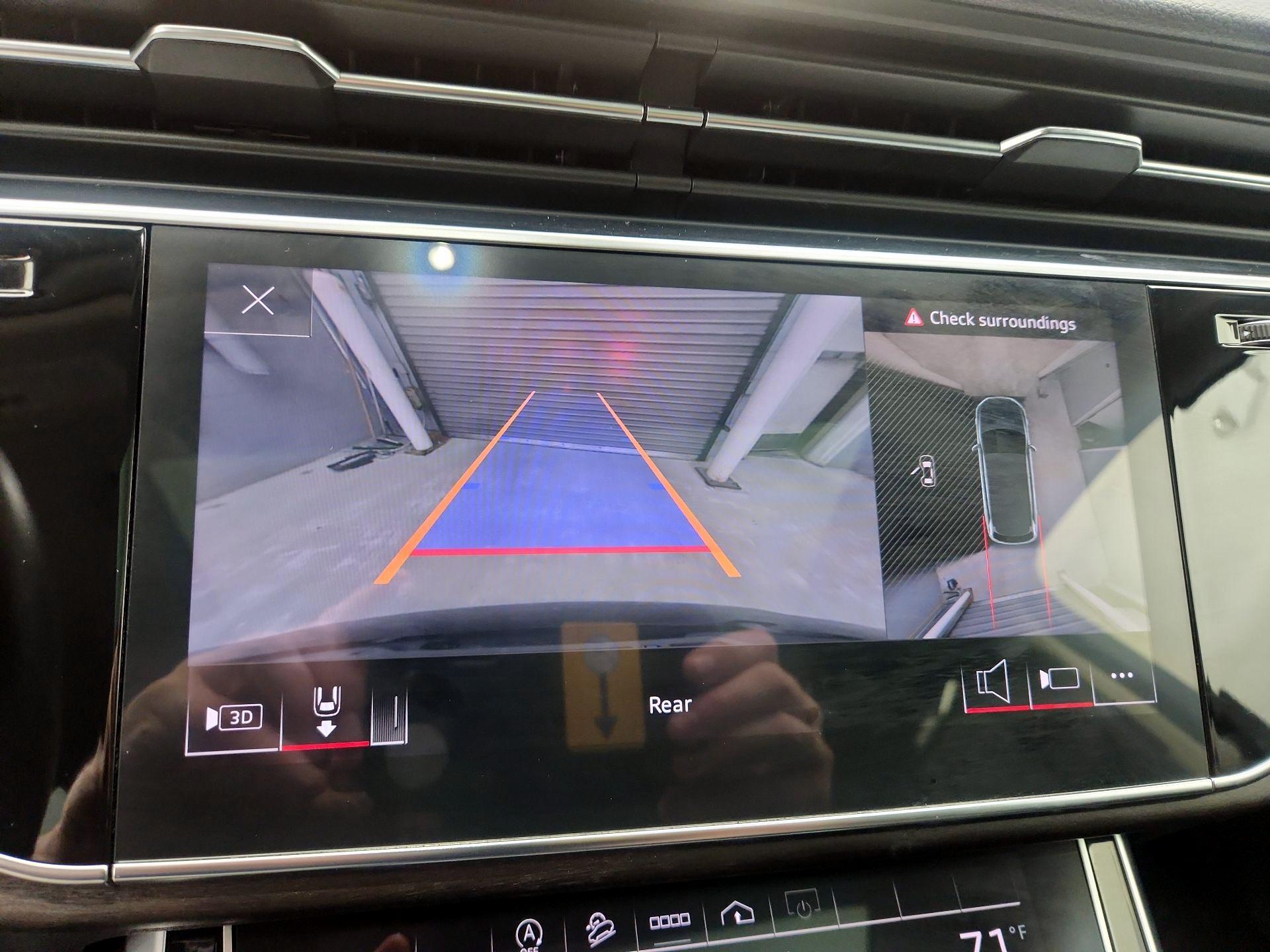 Thumbnail: 2021 Audi Q7 - 15