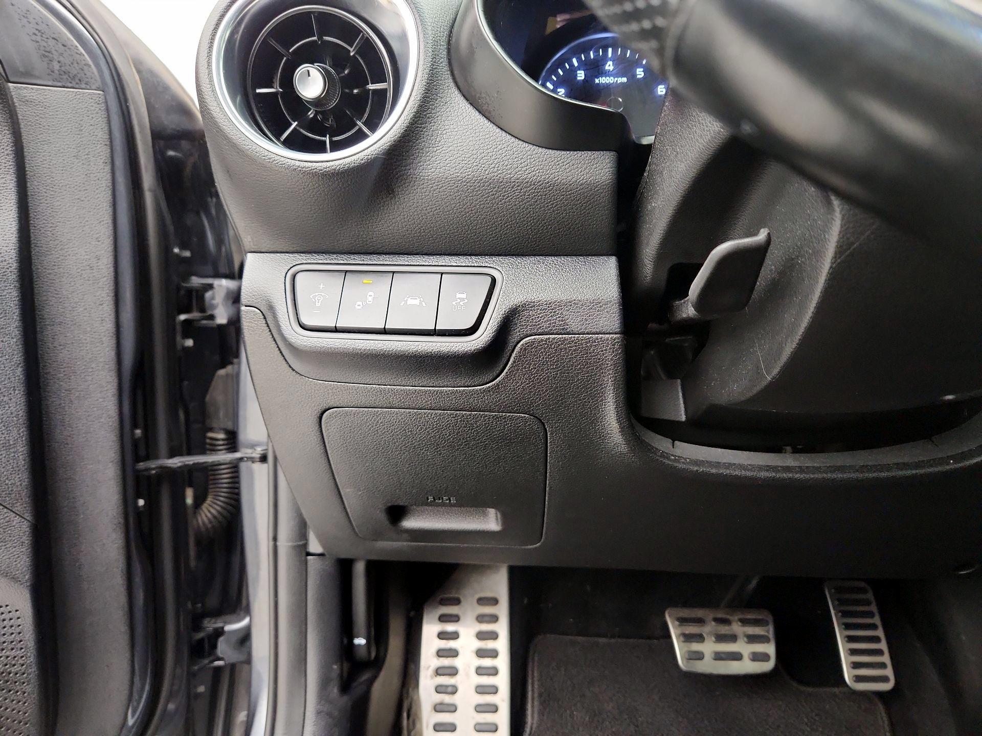 Thumbnail: 2021 Kia Forte - 13