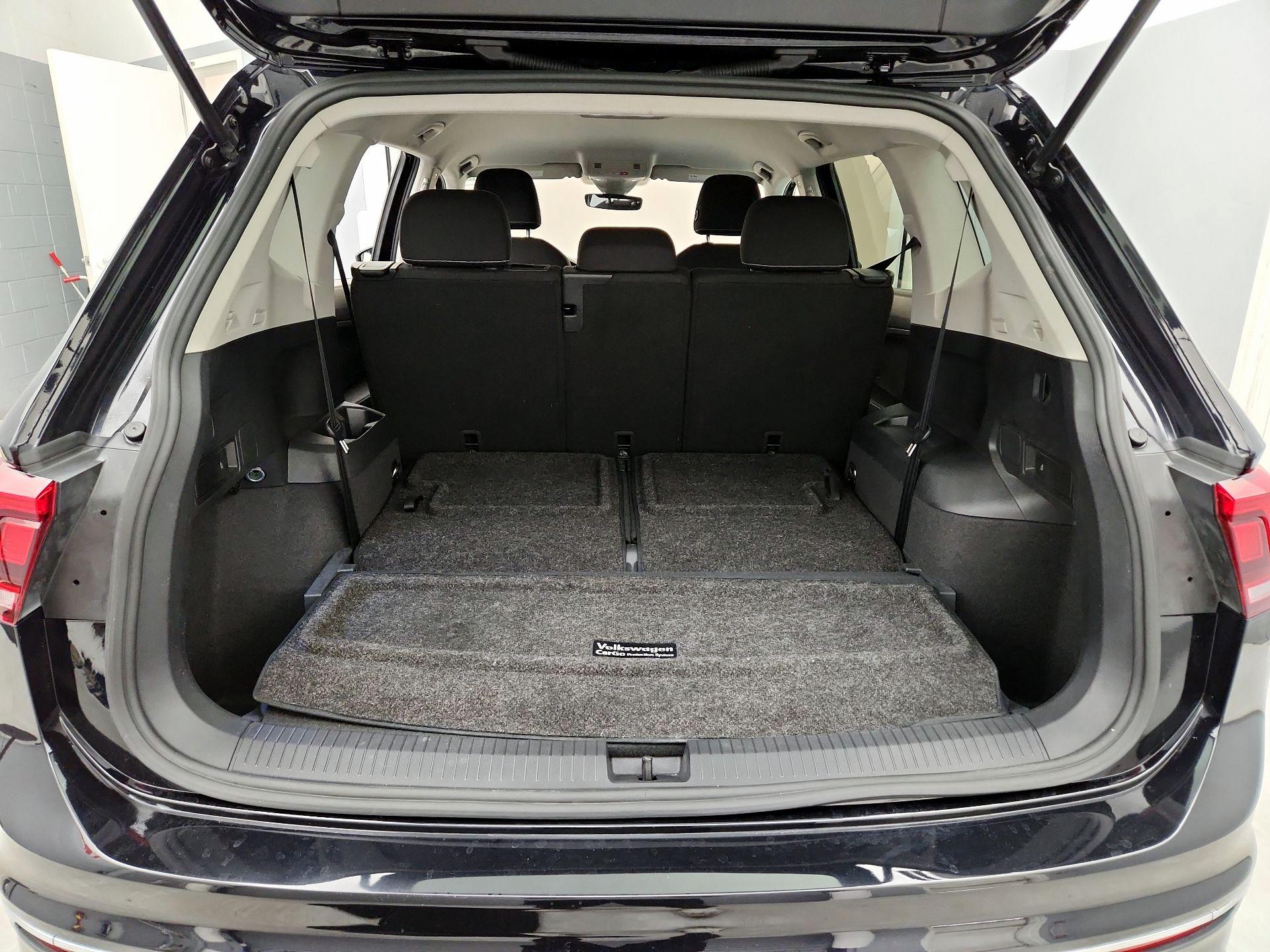 Thumbnail: 2023 Volkswagen Tiguan - 20
