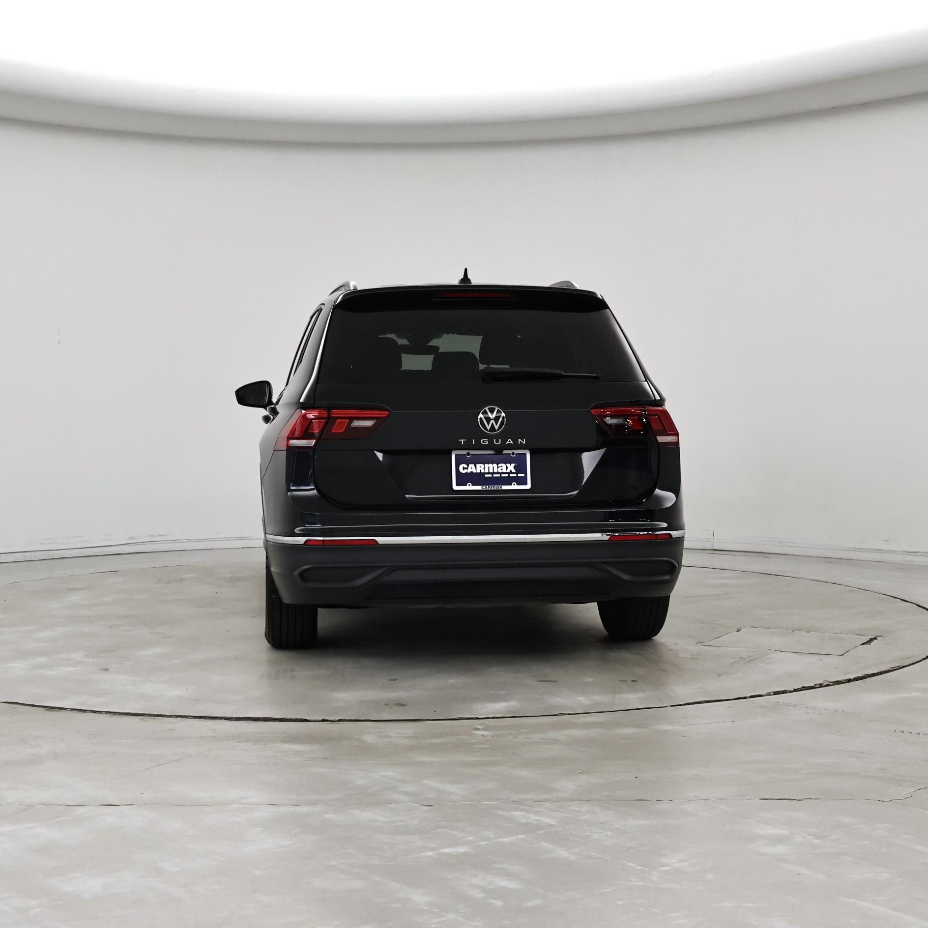 Thumbnail: 2023 Volkswagen Tiguan - 6