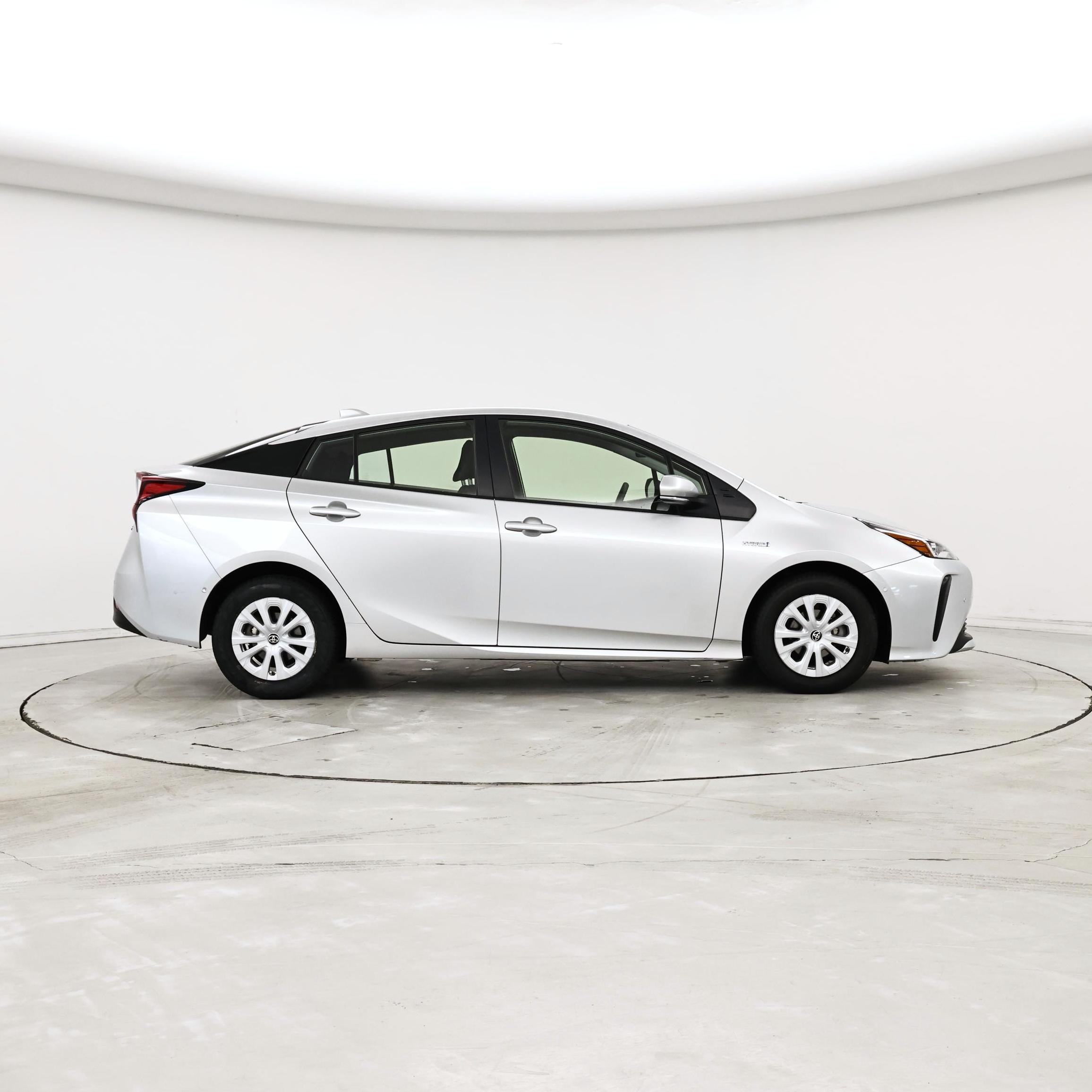 Thumbnail: 2021 Toyota Prius - 7