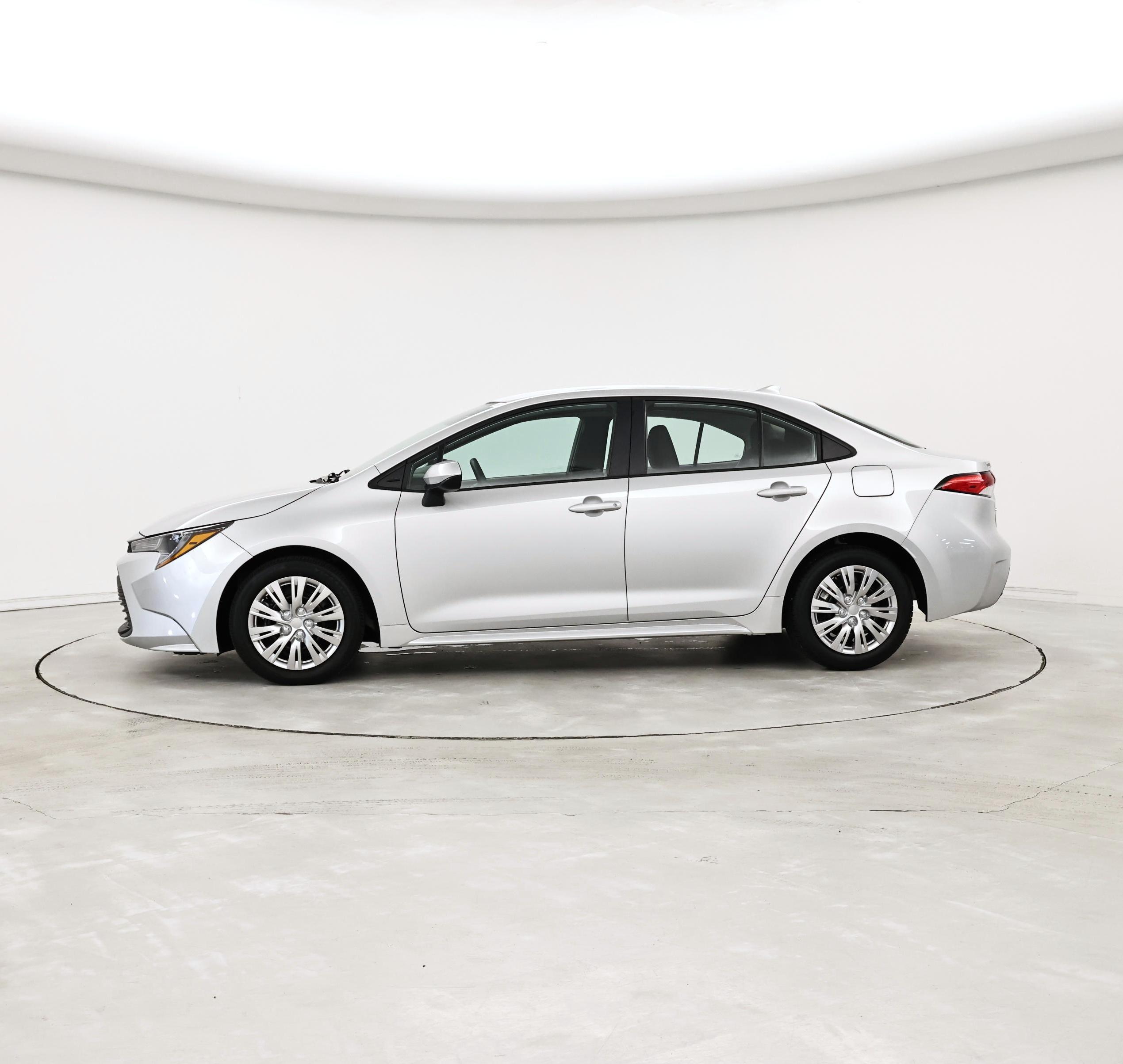 Thumbnail: 2023 Toyota Corolla - 3