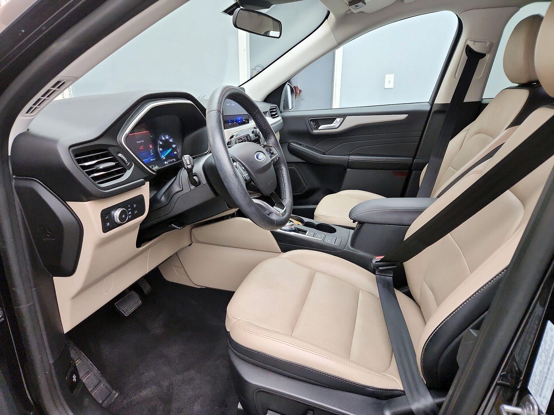 Thumbnail: 2021 Ford Escape - 11
