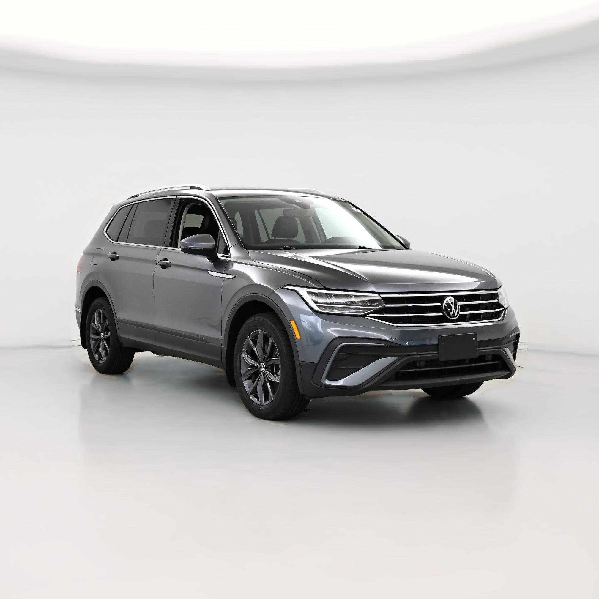Thumbnail: 2022 Volkswagen Tiguan - 1