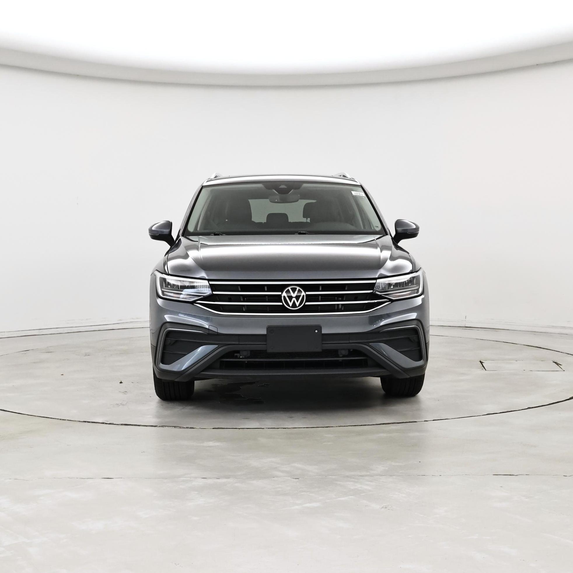 Thumbnail: 2022 Volkswagen Tiguan - 5