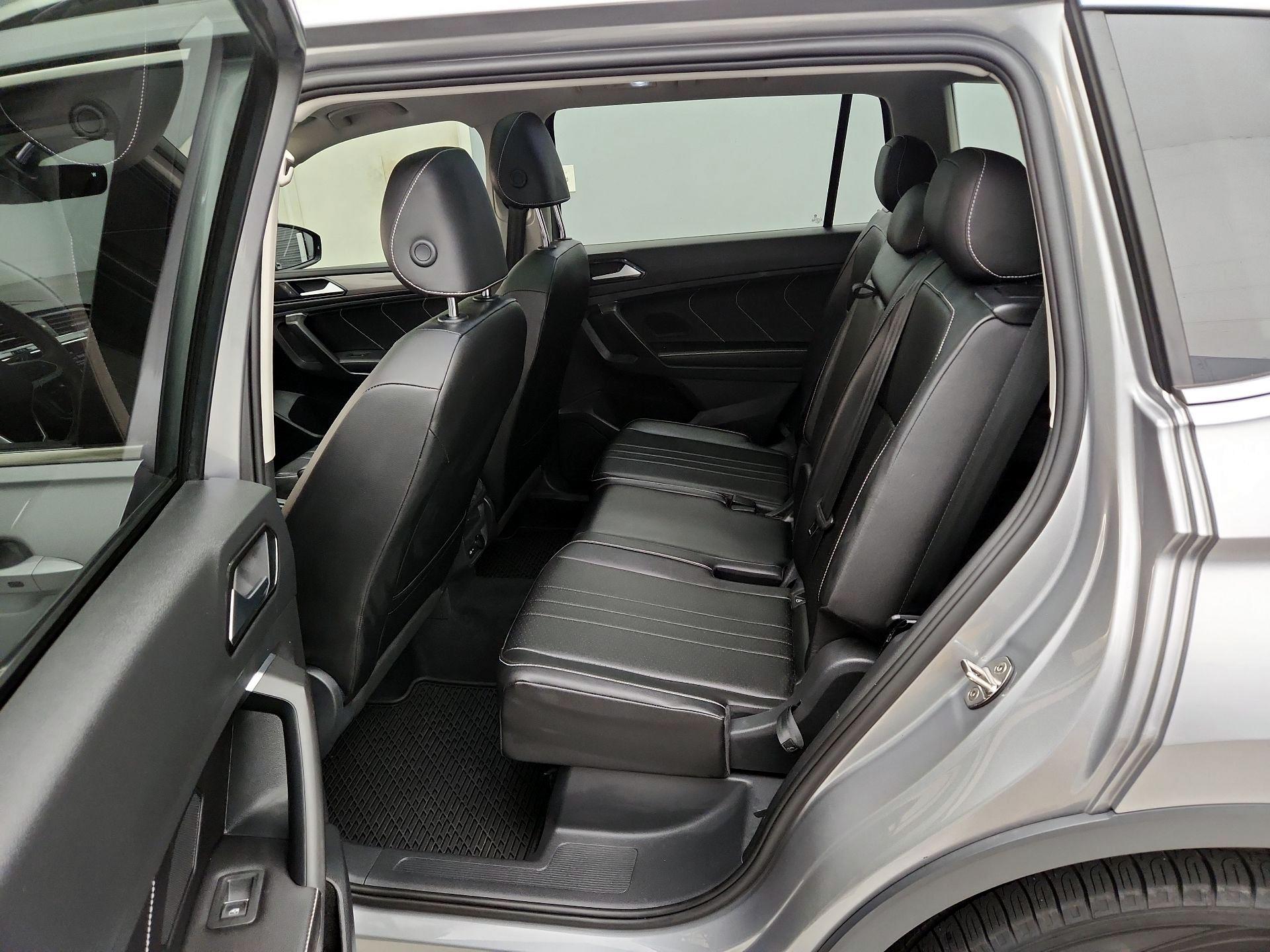 Thumbnail: 2022 Volkswagen Tiguan - 20