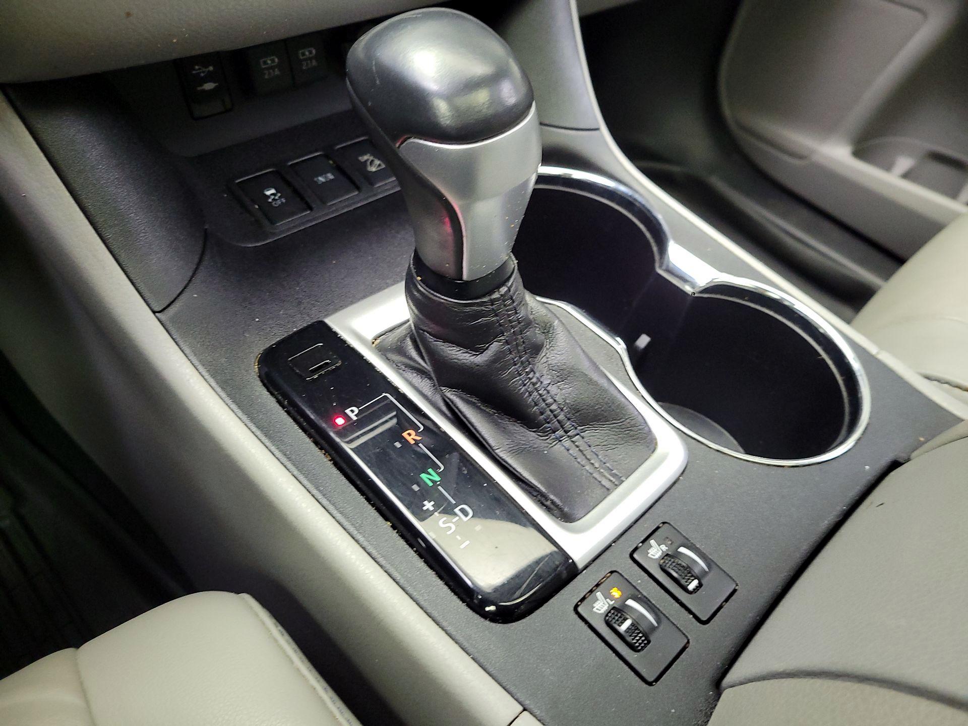 Thumbnail: 2019 Toyota Highlander - 17