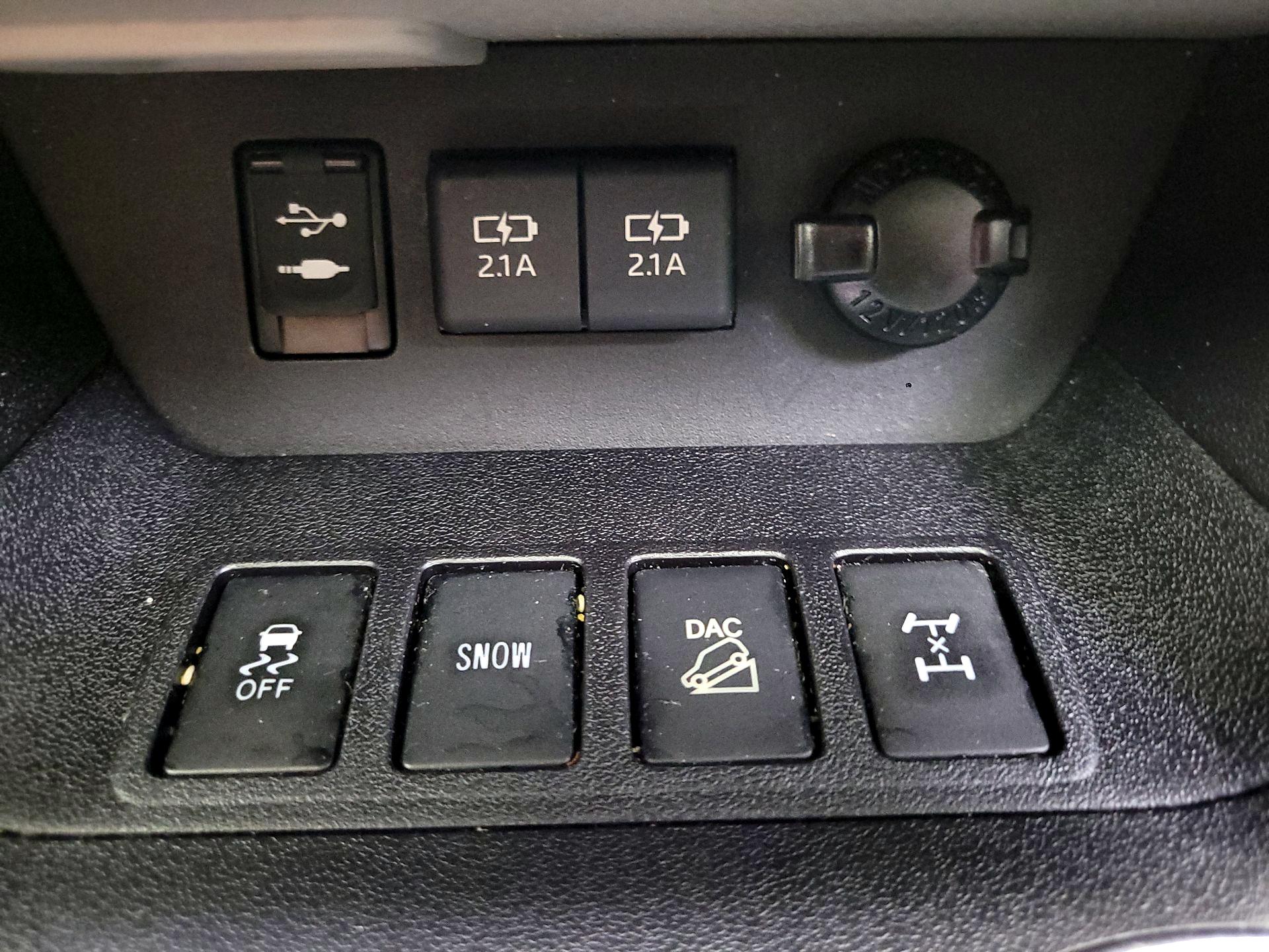 Thumbnail: 2019 Toyota Highlander - 18