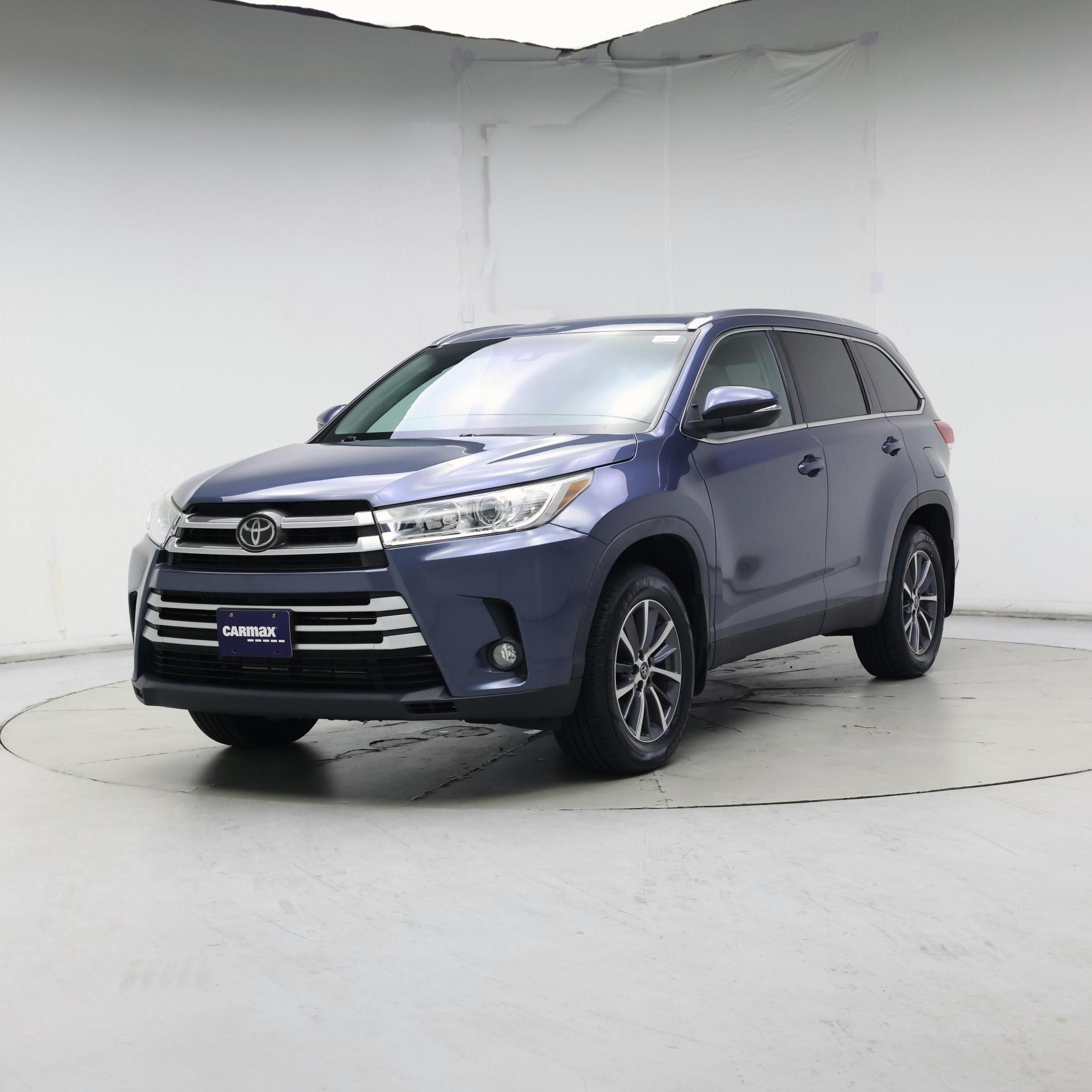 Thumbnail: 2019 Toyota Highlander - 4
