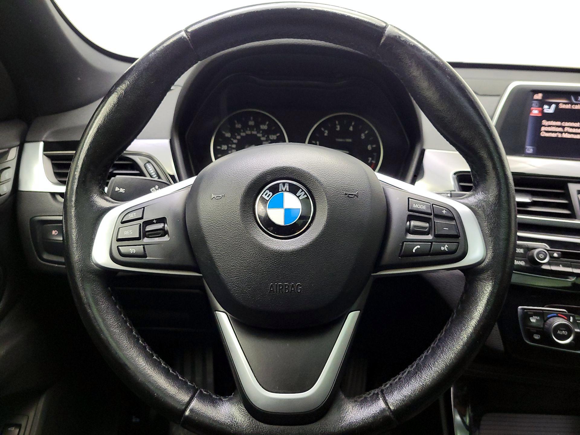 Thumbnail: 2016 BMW X1 - 10