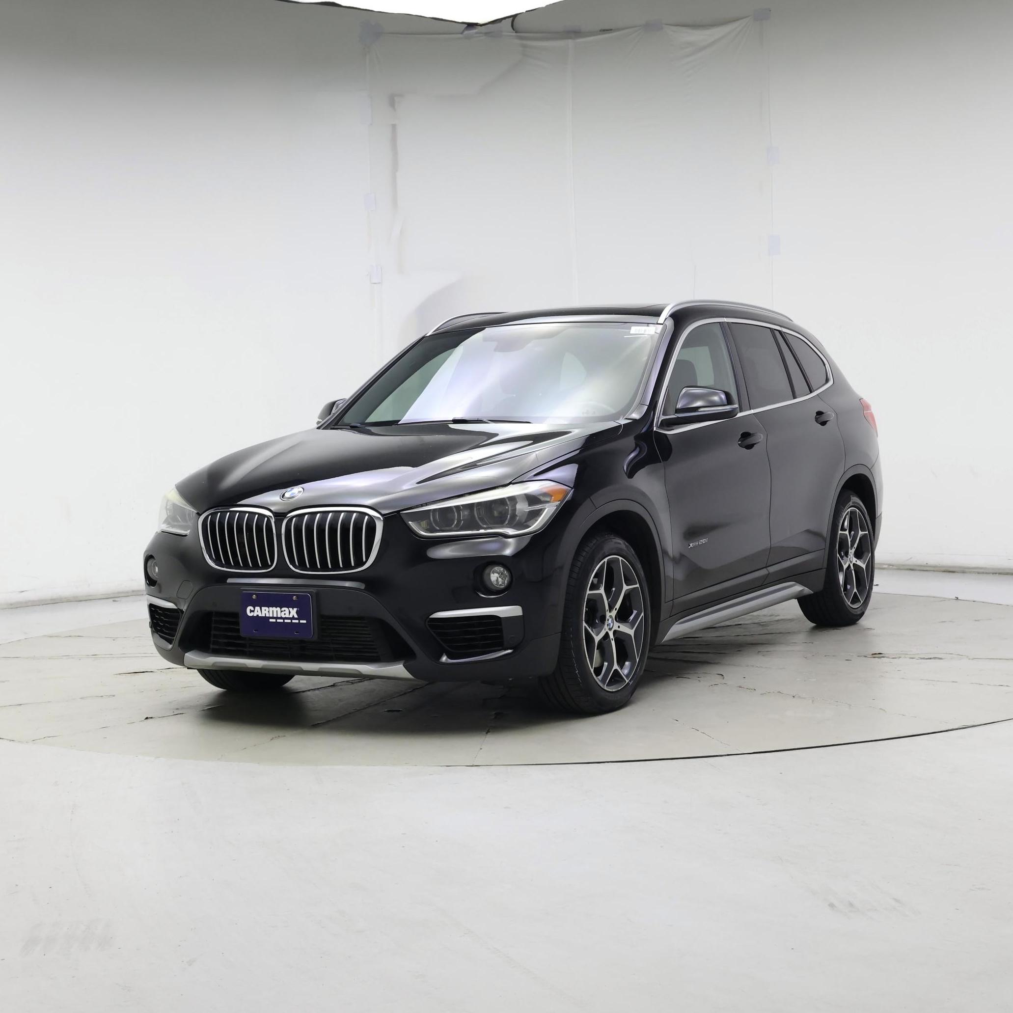 Thumbnail: 2016 BMW X1 - 4
