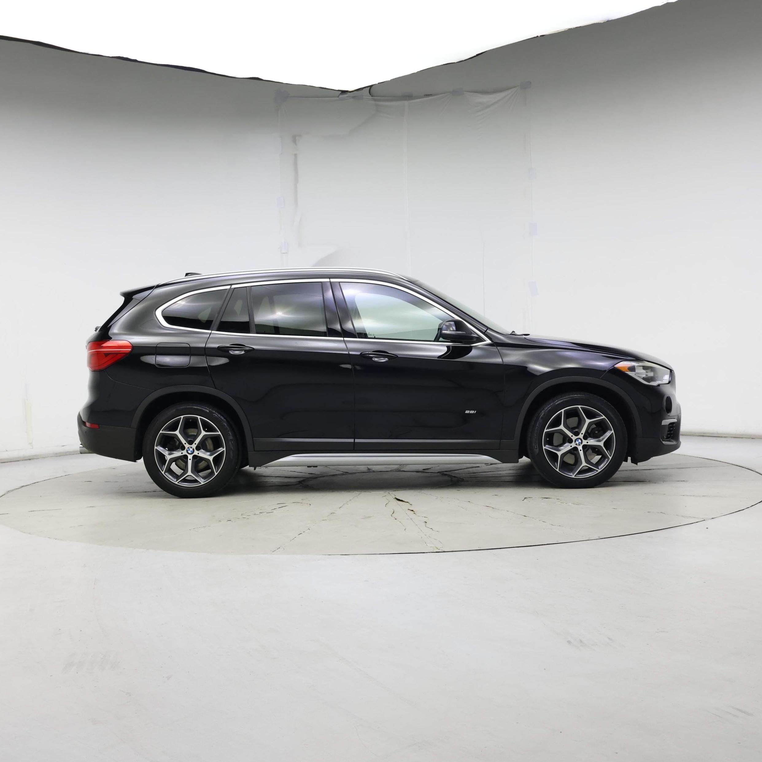 Thumbnail: 2016 BMW X1 - 7