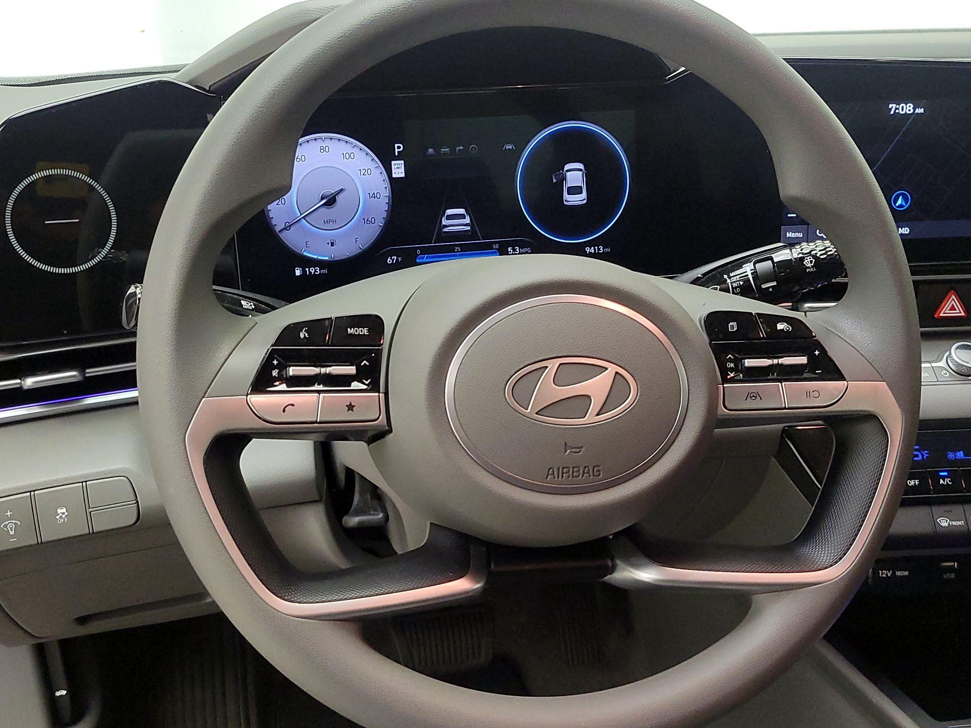 Thumbnail: 2024 Hyundai Elantra - 10