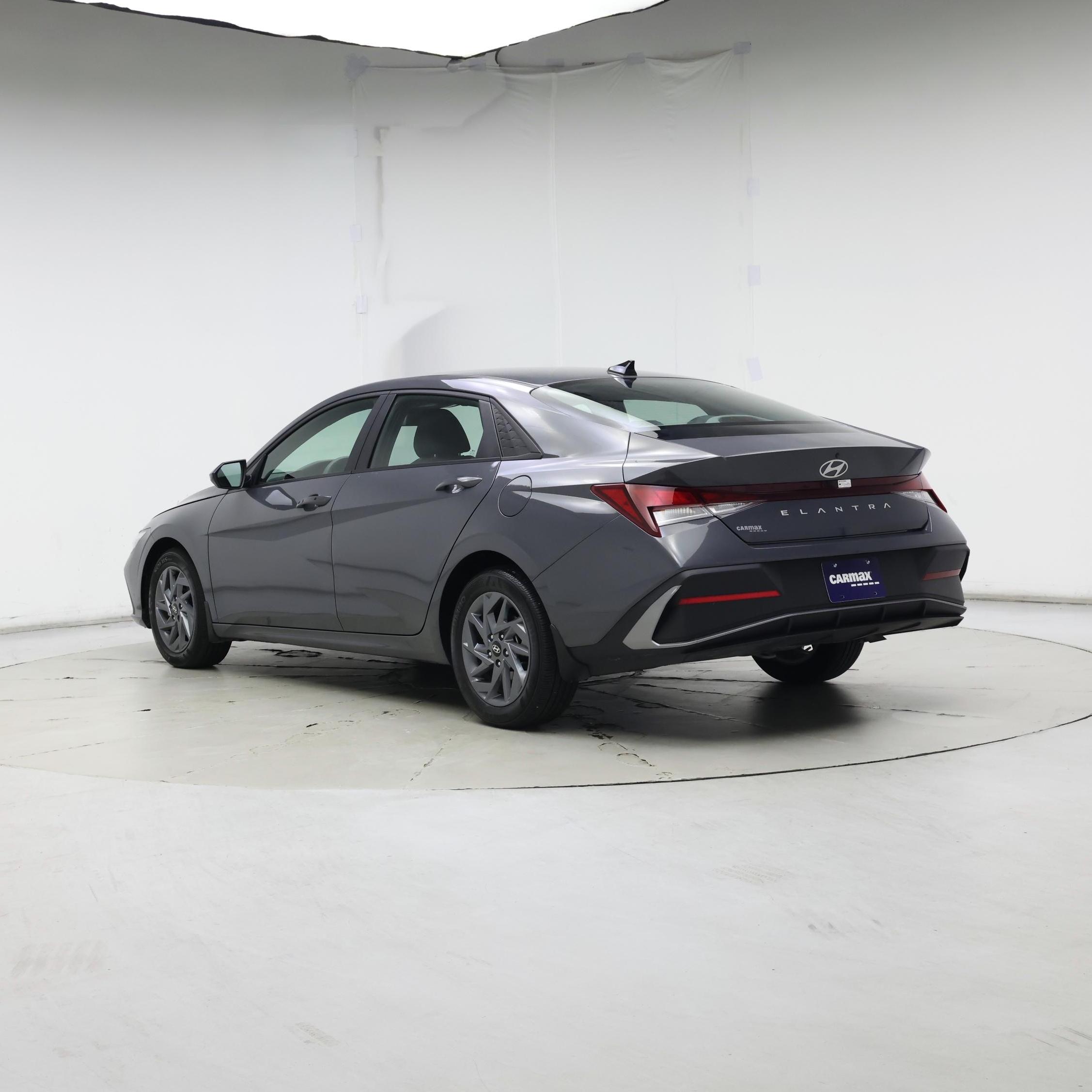 Thumbnail: 2024 Hyundai Elantra - 2