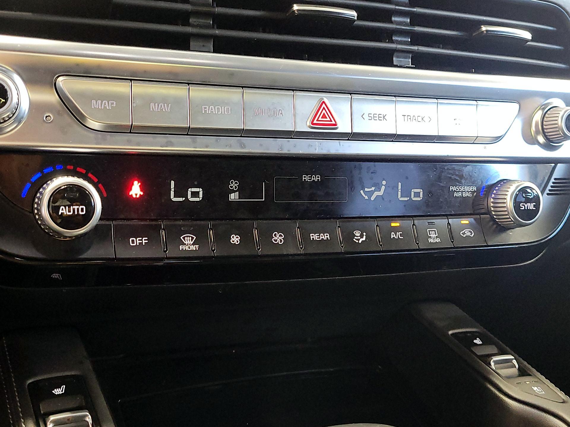 Thumbnail: 2022 Kia Telluride - 17