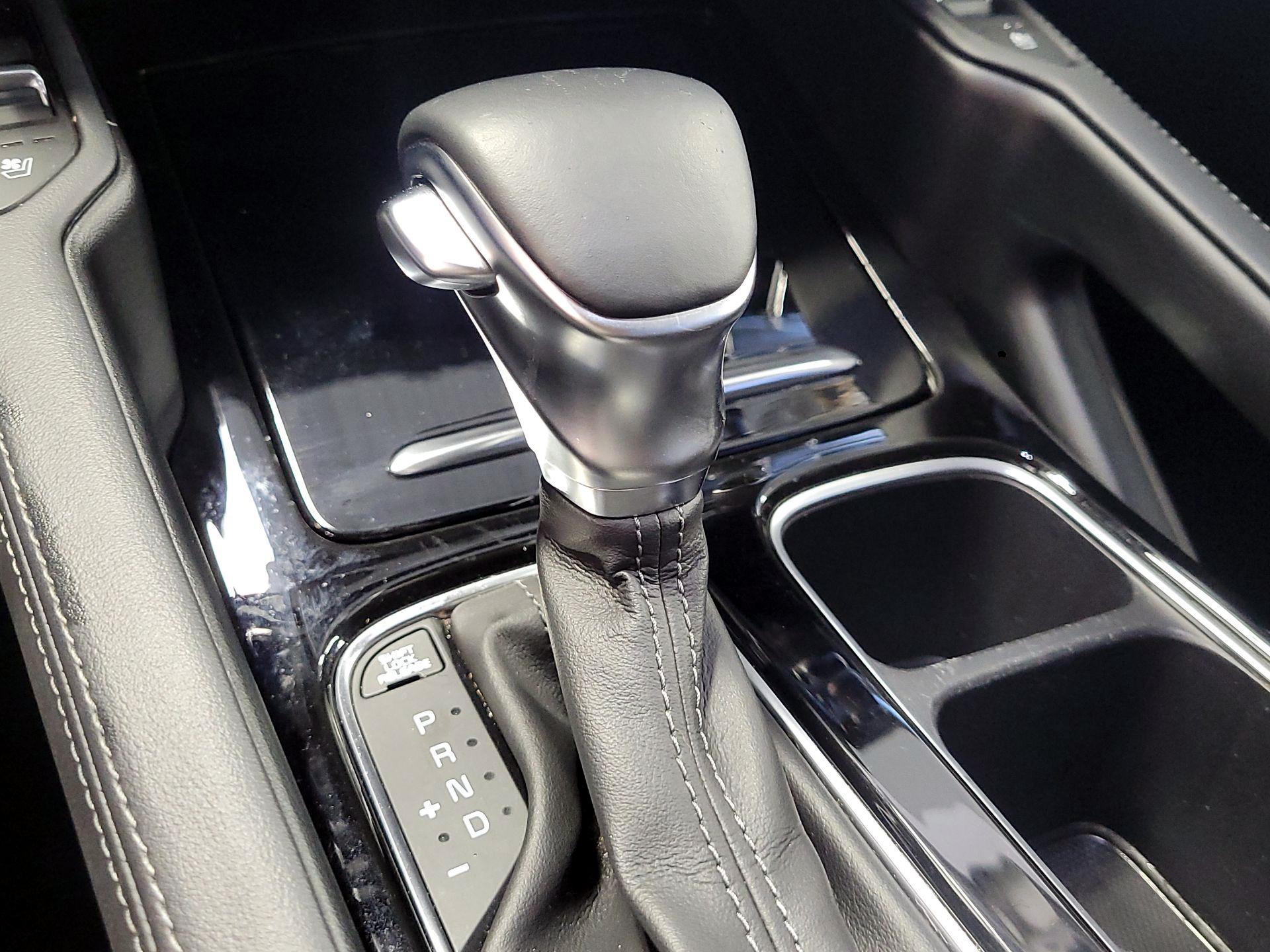 Thumbnail: 2022 Kia Telluride - 18