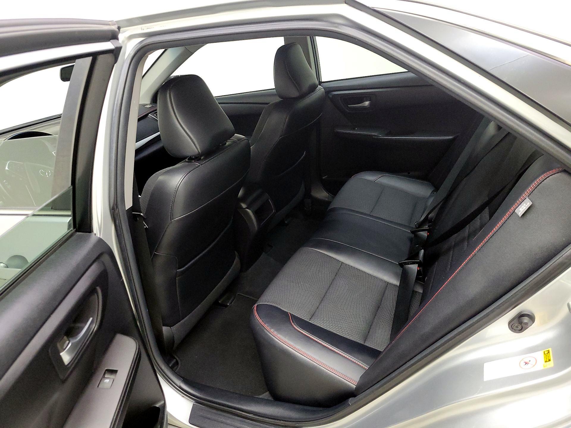 Thumbnail: 2016 Toyota Camry - 19