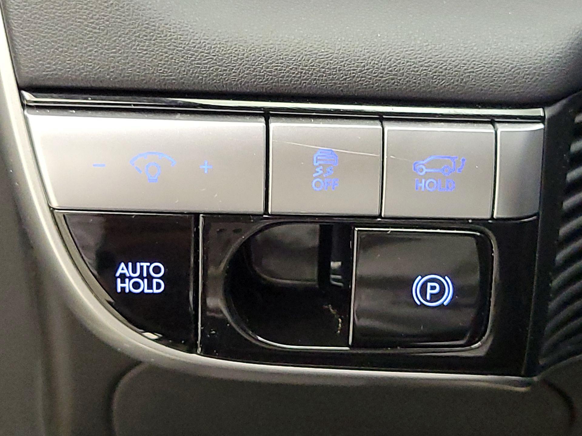 Thumbnail: 2023 Hyundai Ioniq 5 - 13