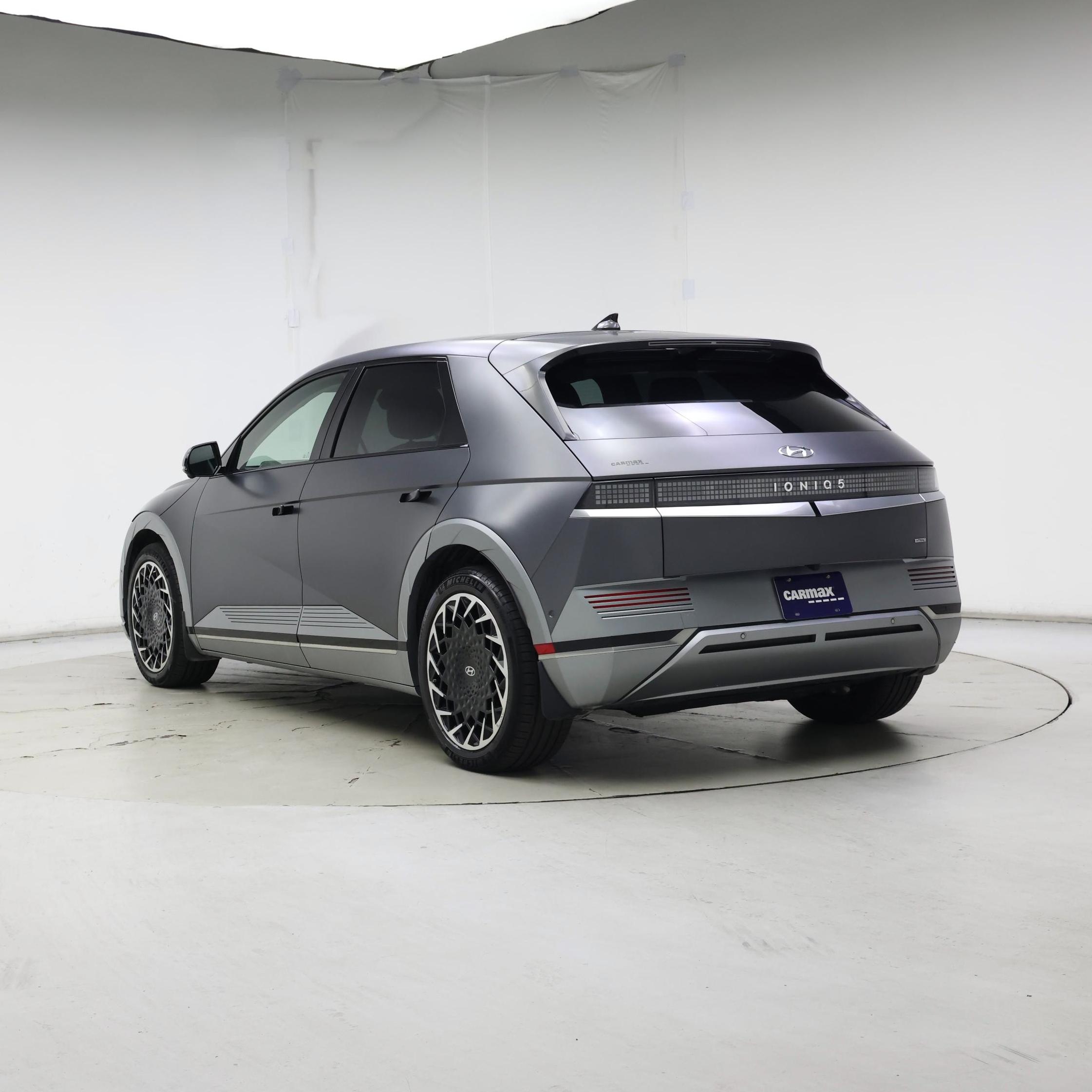 Thumbnail: 2023 Hyundai Ioniq 5 - 2