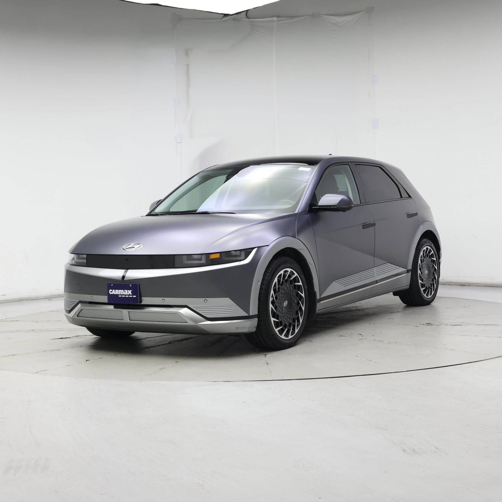 Thumbnail: 2023 Hyundai Ioniq 5 - 4