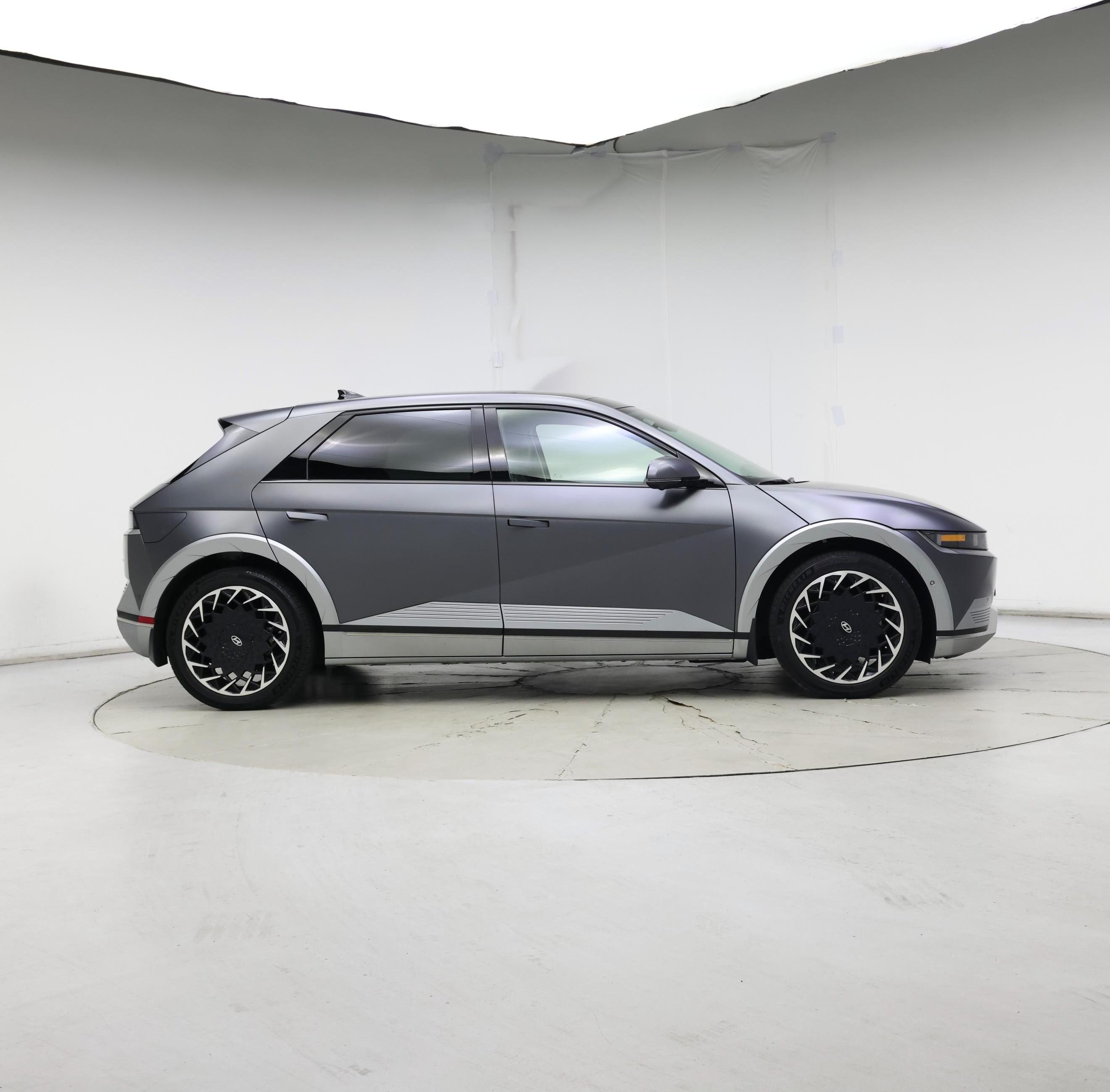 Thumbnail: 2023 Hyundai Ioniq 5 - 7