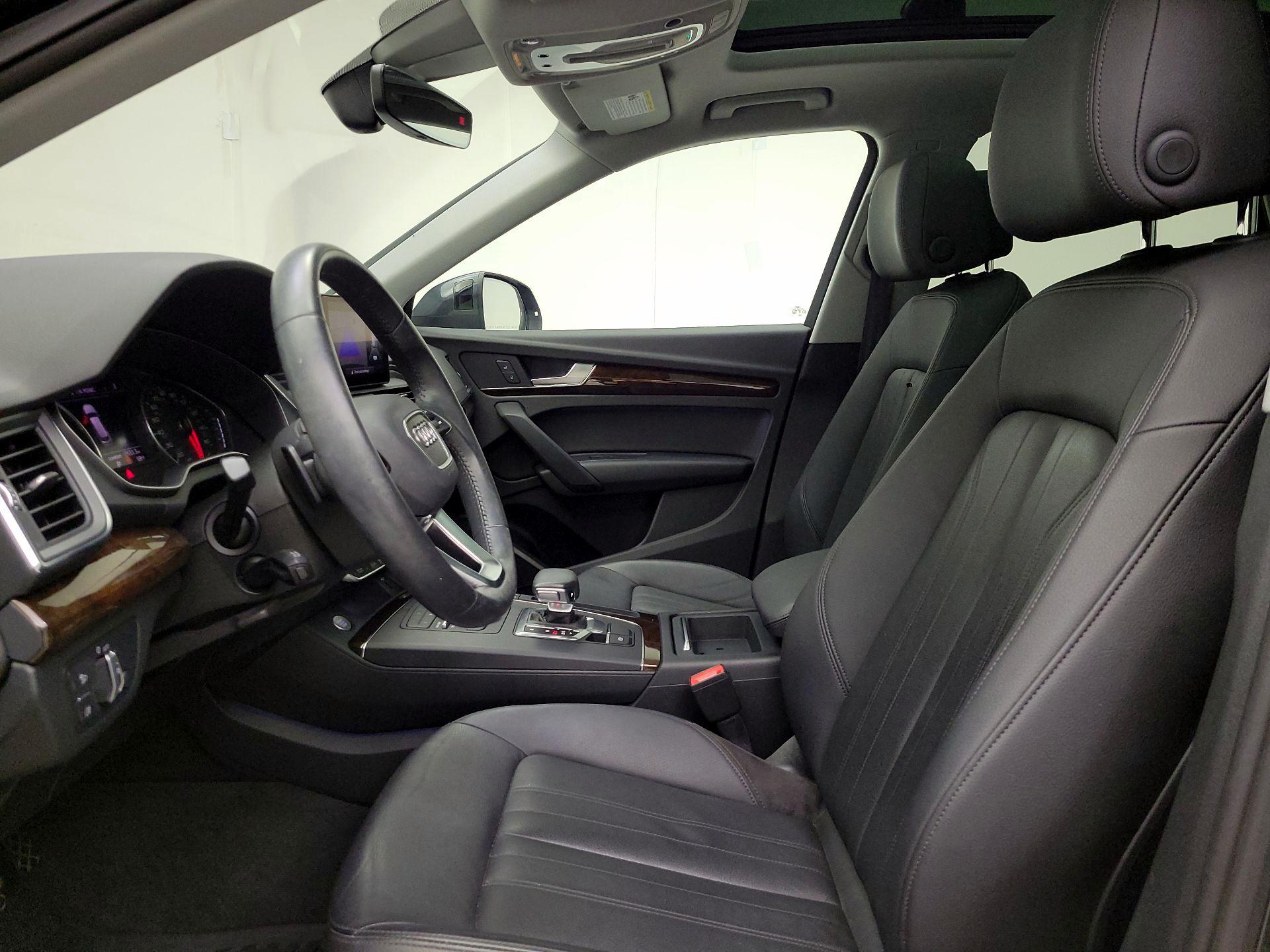 Thumbnail: 2019 Audi Q5 - 11