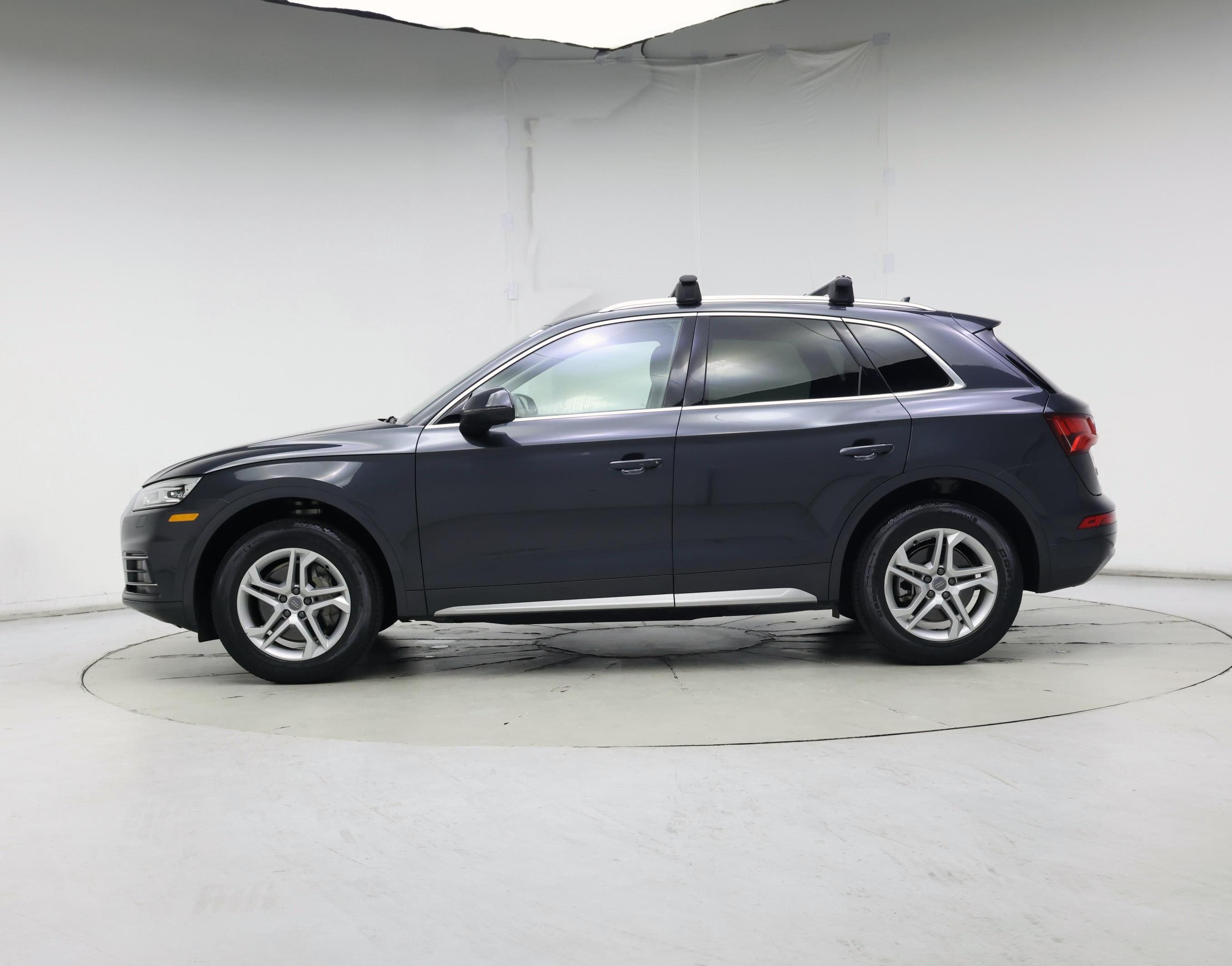 Thumbnail: 2019 Audi Q5 - 3