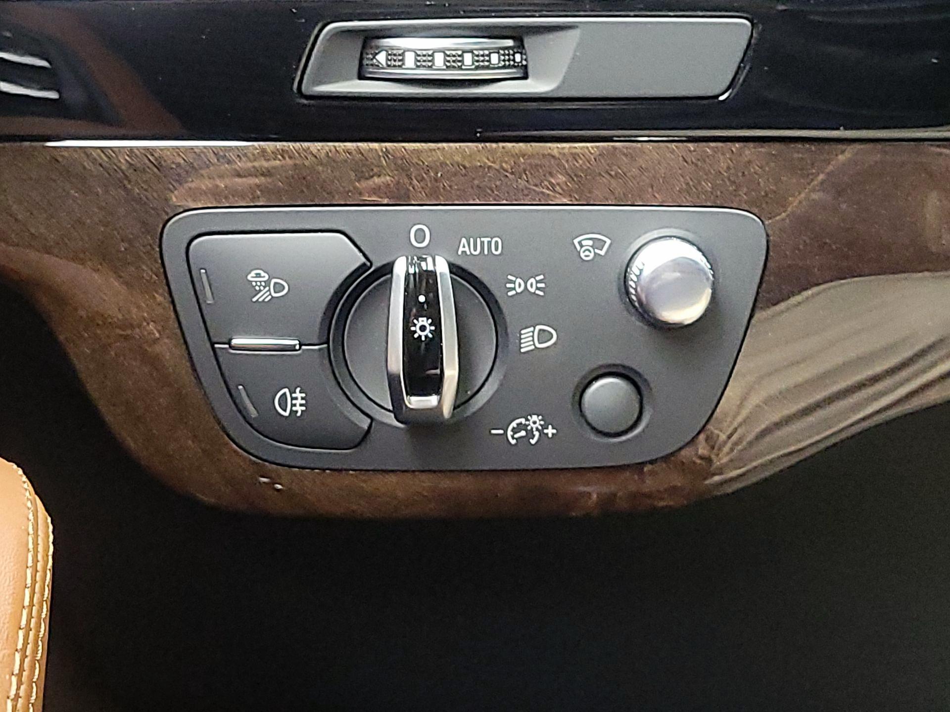 Thumbnail: 2017 Audi Q7 - 13