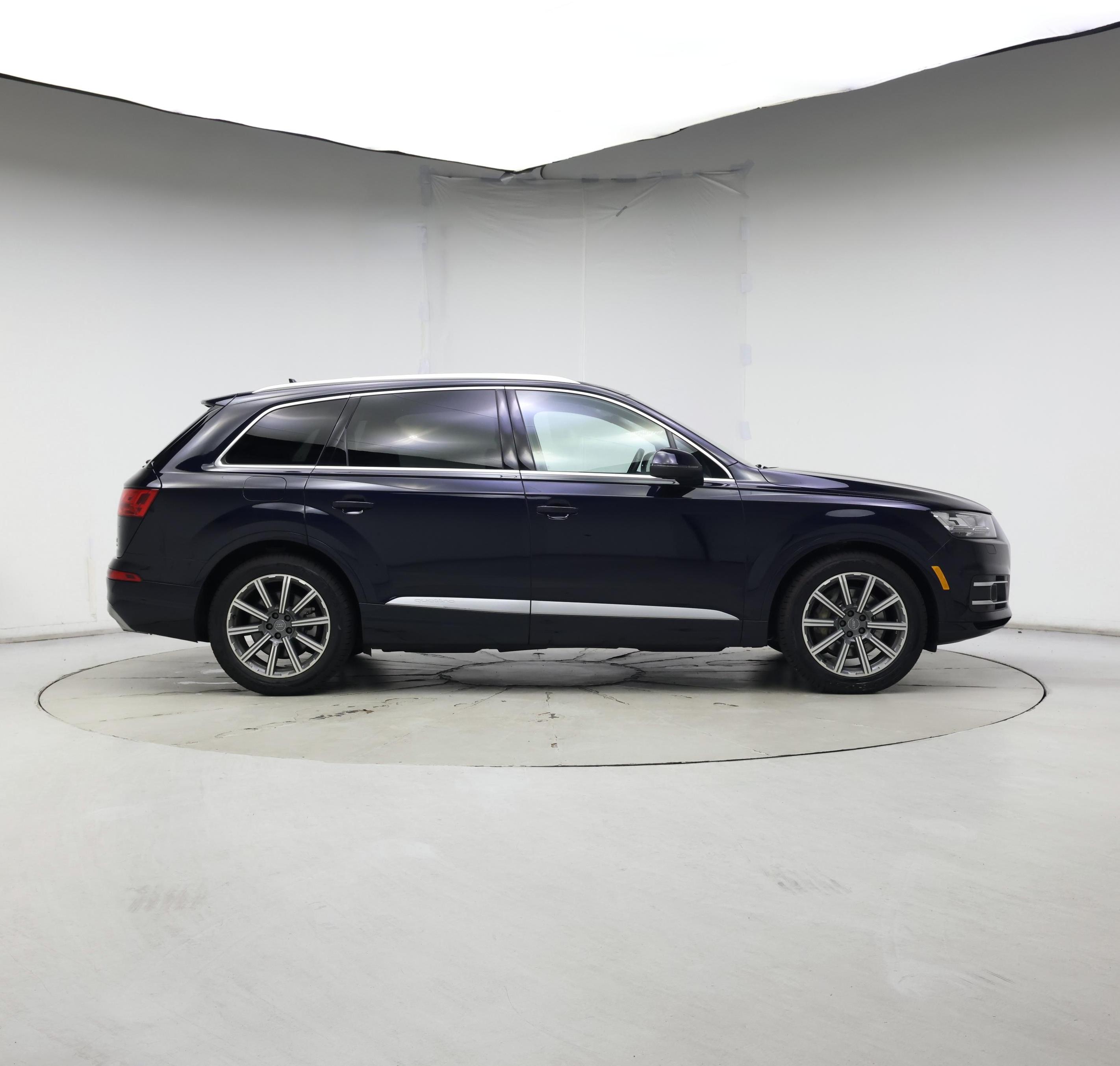 Thumbnail: 2017 Audi Q7 - 7