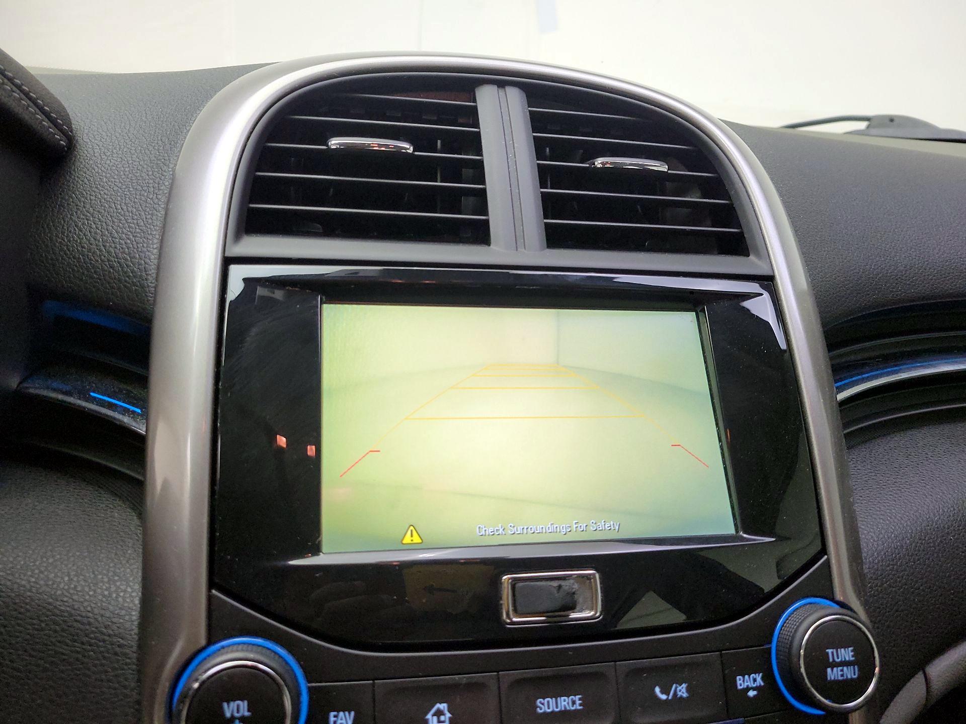 Thumbnail: 2015 Chevrolet Malibu - 14