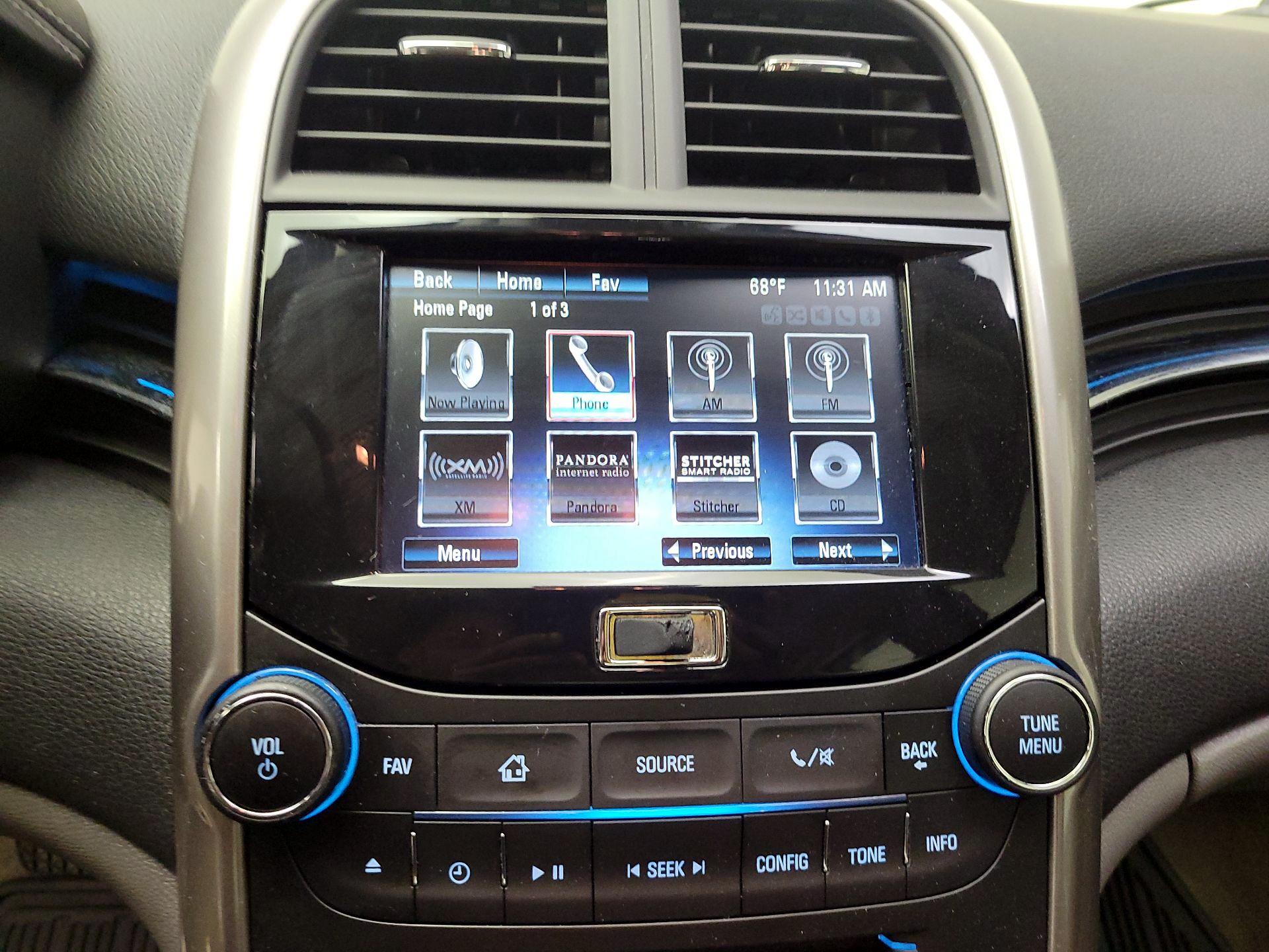 Thumbnail: 2015 Chevrolet Malibu - 15