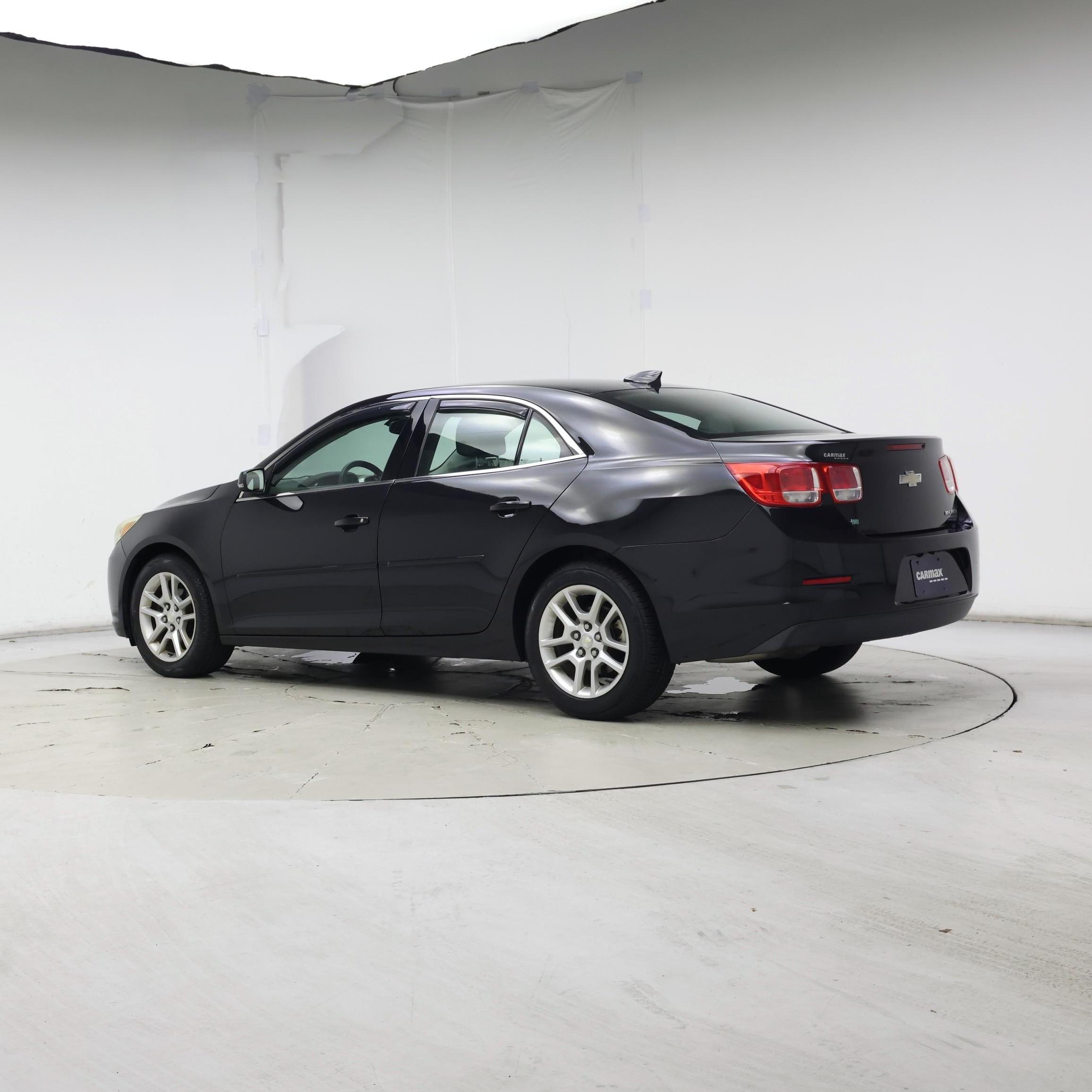 Thumbnail: 2015 Chevrolet Malibu - 2