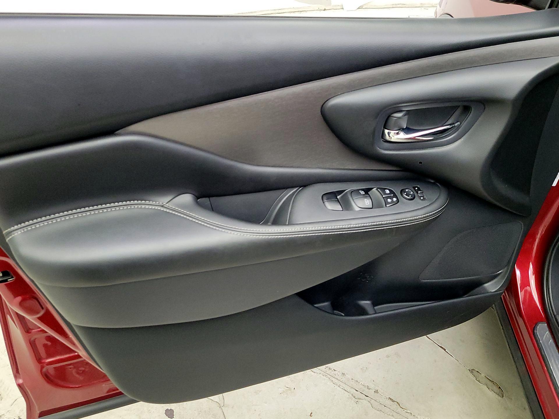 Thumbnail: 2019 Nissan Murano - 12