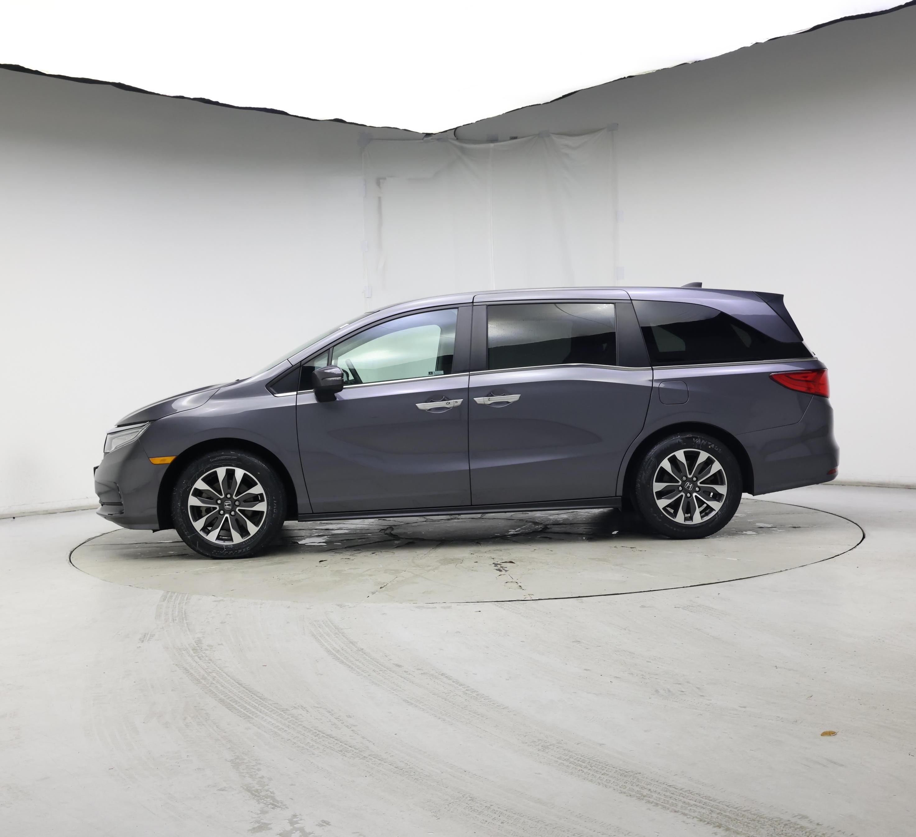 Thumbnail: 2021 Honda Odyssey - 3