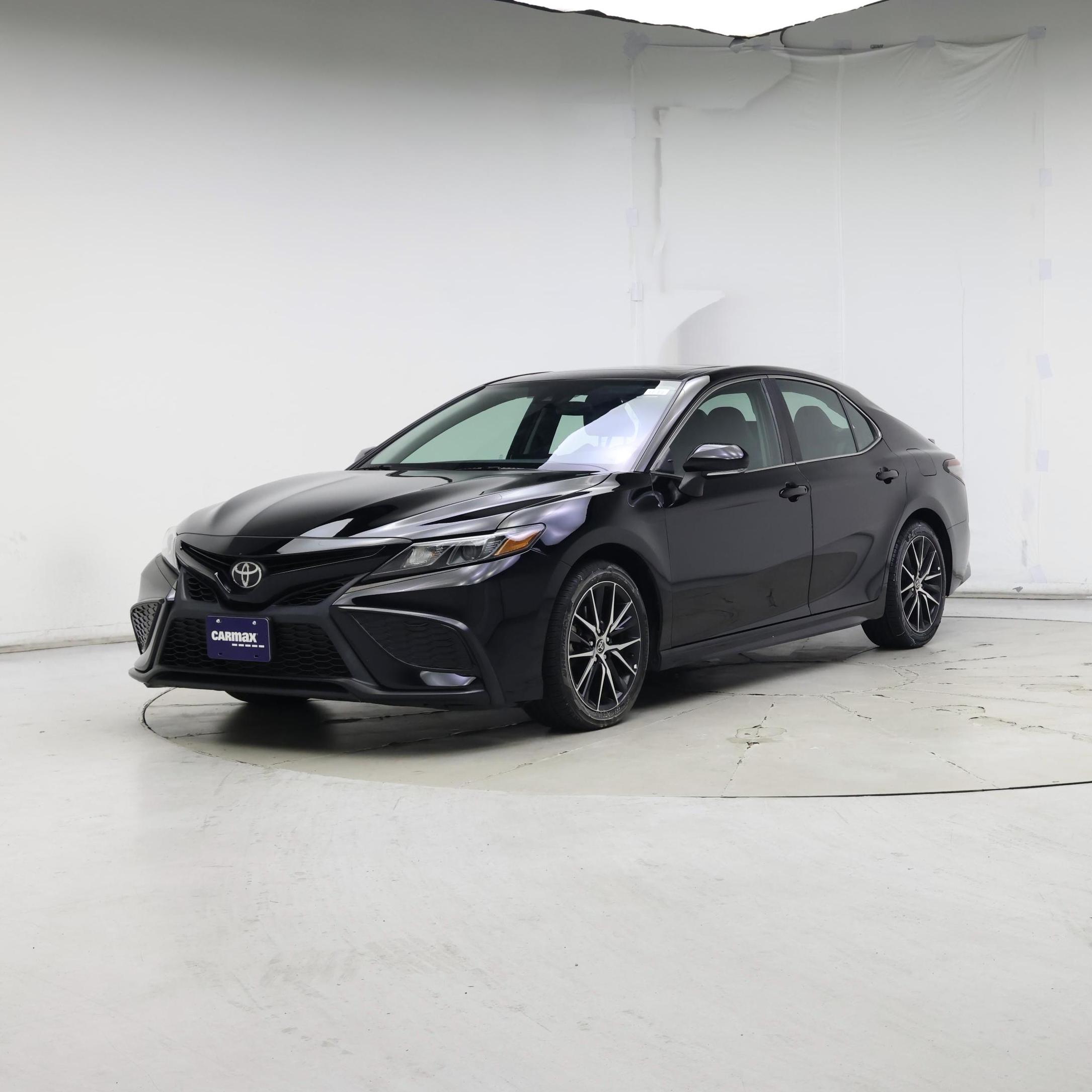 Thumbnail: 2022 Toyota Camry - 4
