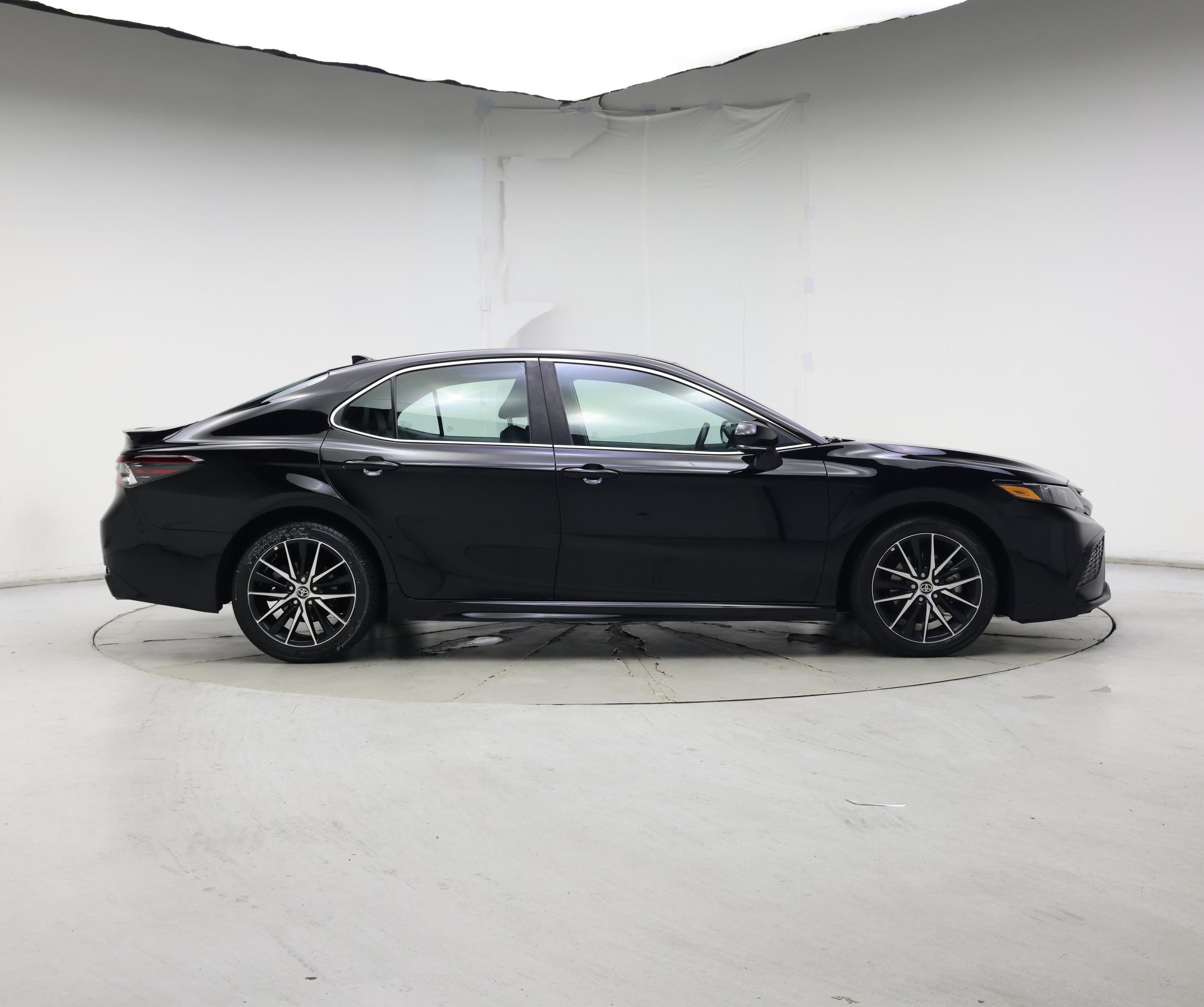 Thumbnail: 2022 Toyota Camry - 7