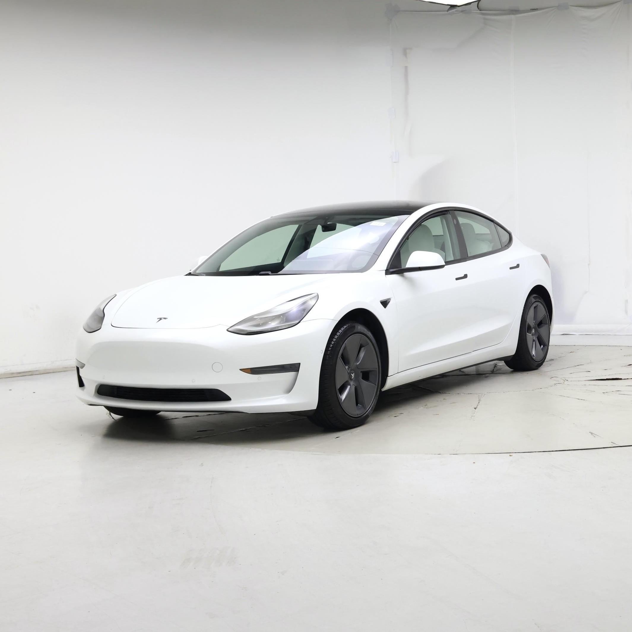Thumbnail: 2021 Tesla Model 3 - 4