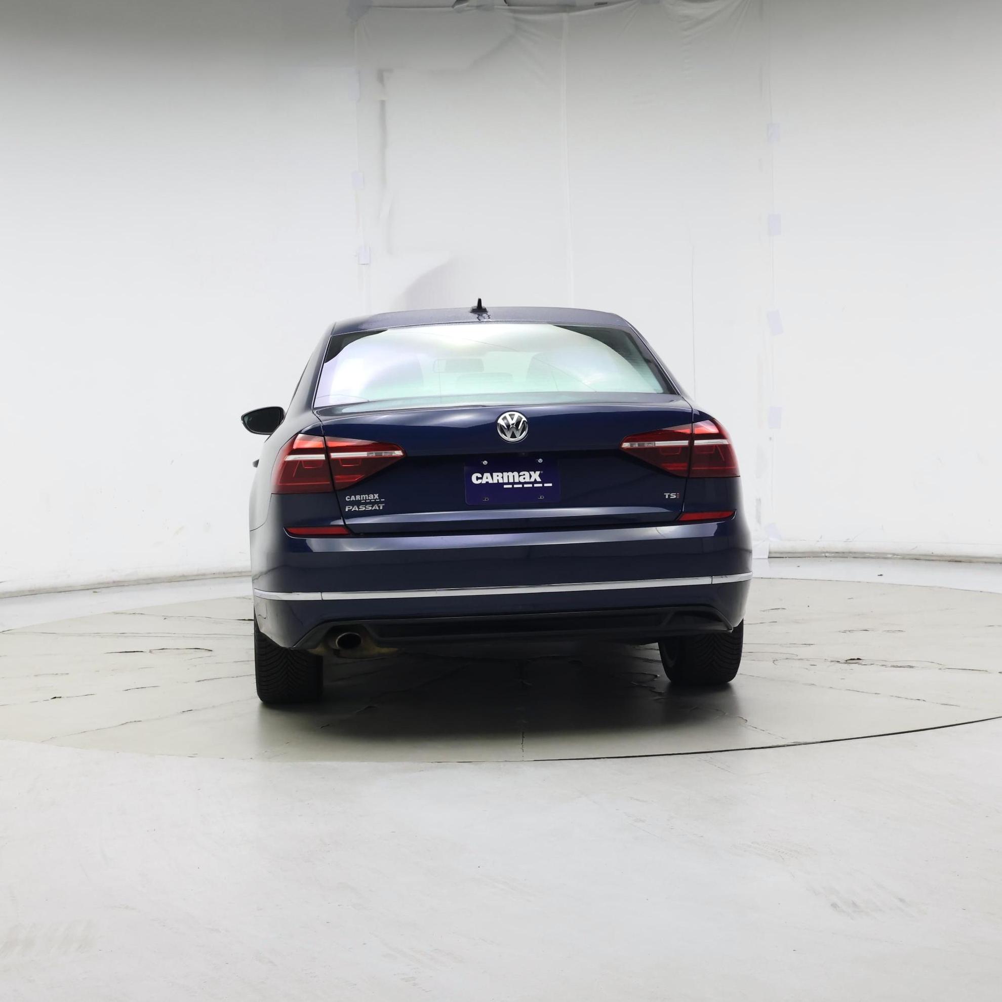 Thumbnail: 2018 Volkswagen Passat - 6