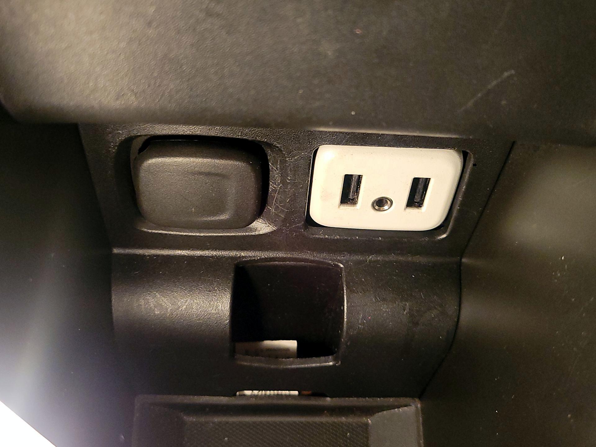 Thumbnail: 2019 Chevrolet Impala - 19